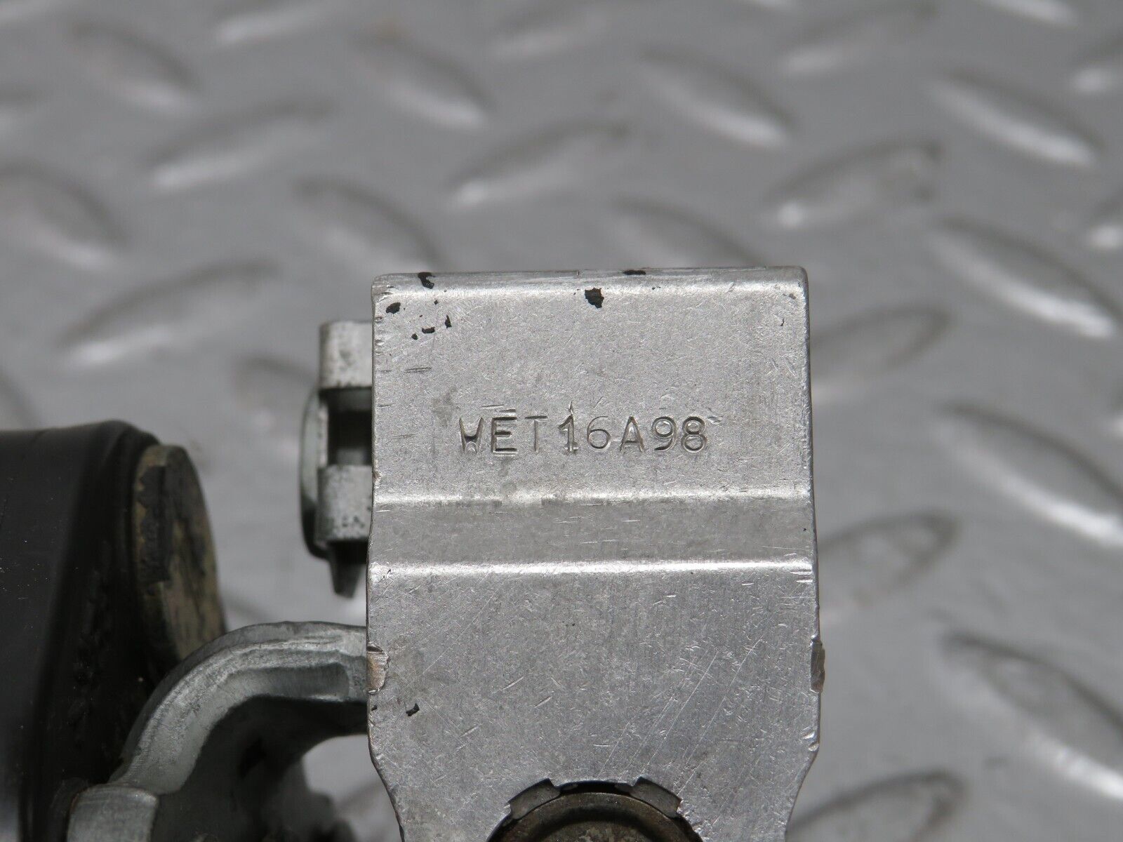 24969 Mercedes-Benz W140 S320 Steering Coupling Joint 2104600210