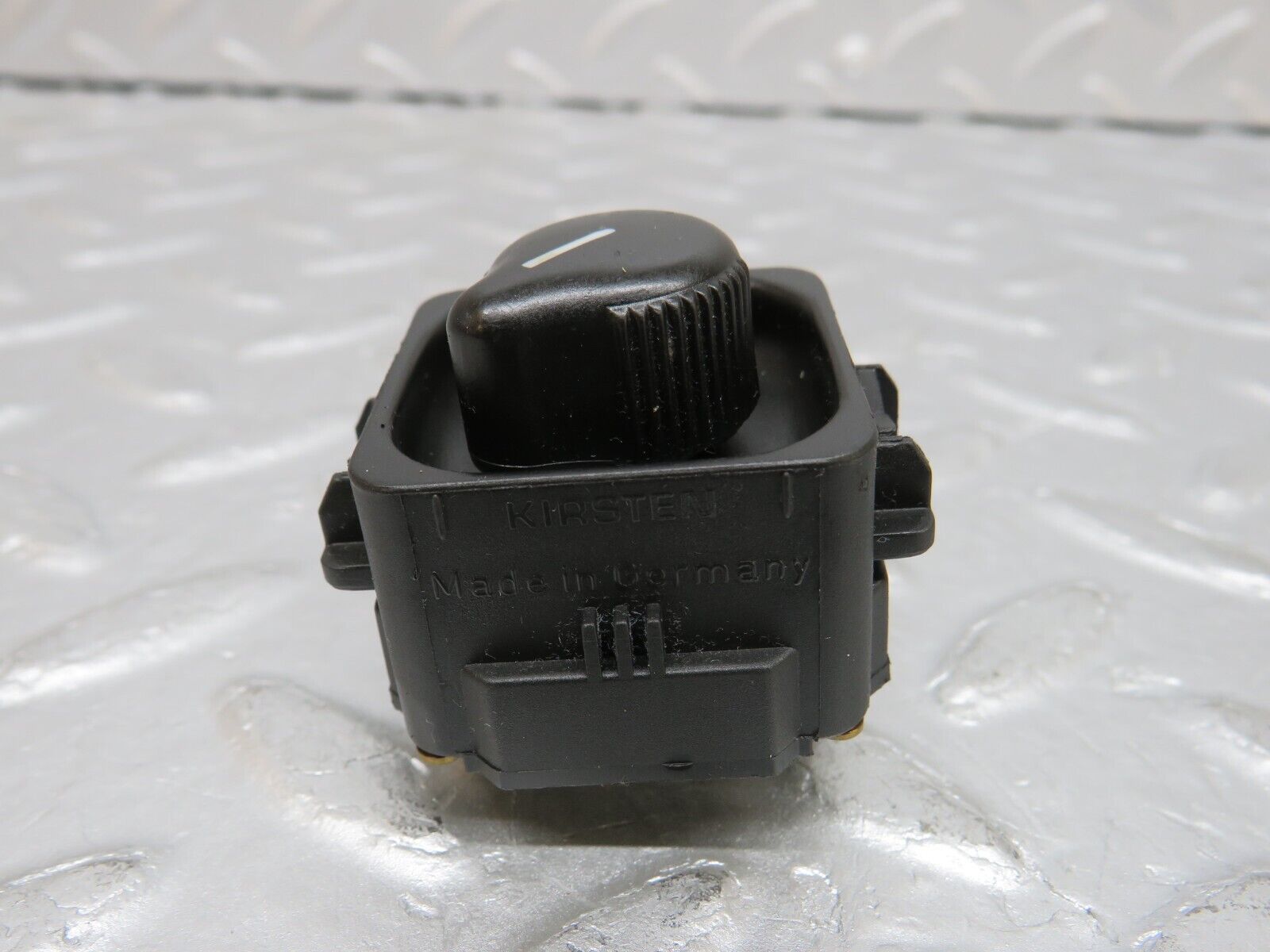 38090 Mercedes-Benz A124 320E Electric Mirror Adjust Switch 1298200610