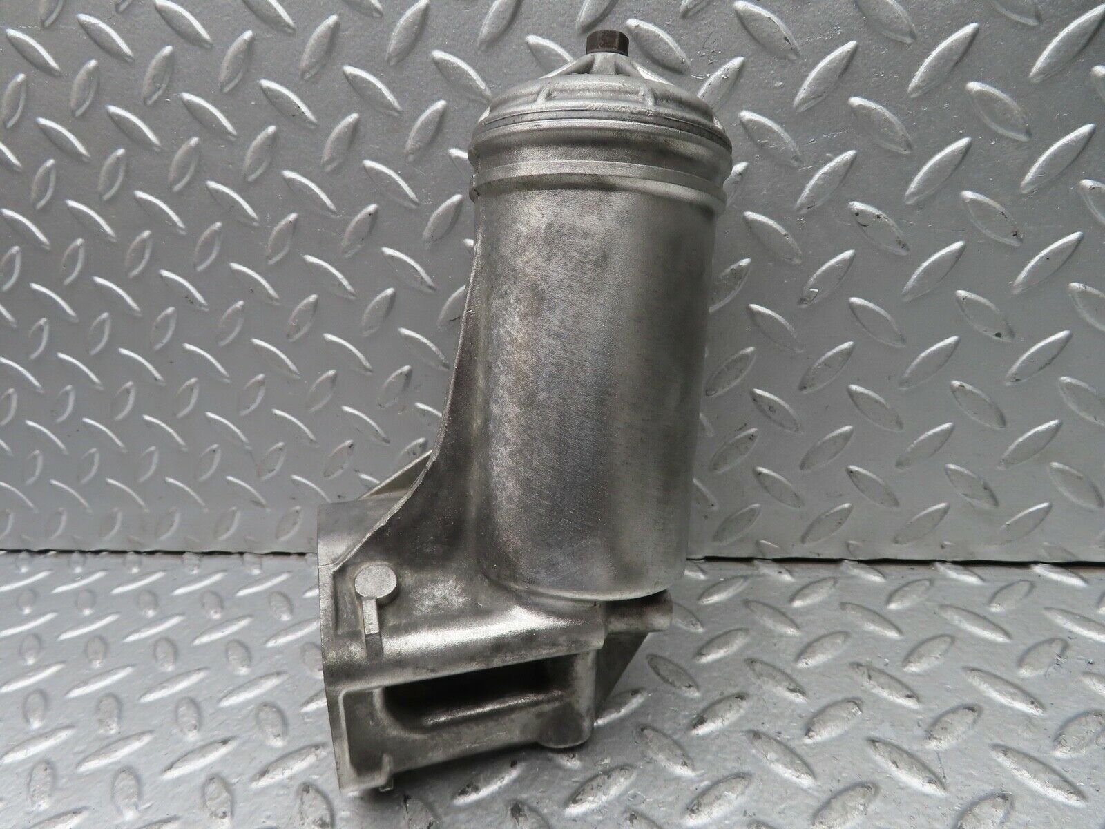 19583 Mercedes-Benz C140 CL420 Coupe Oil Filter Housing 1191800711