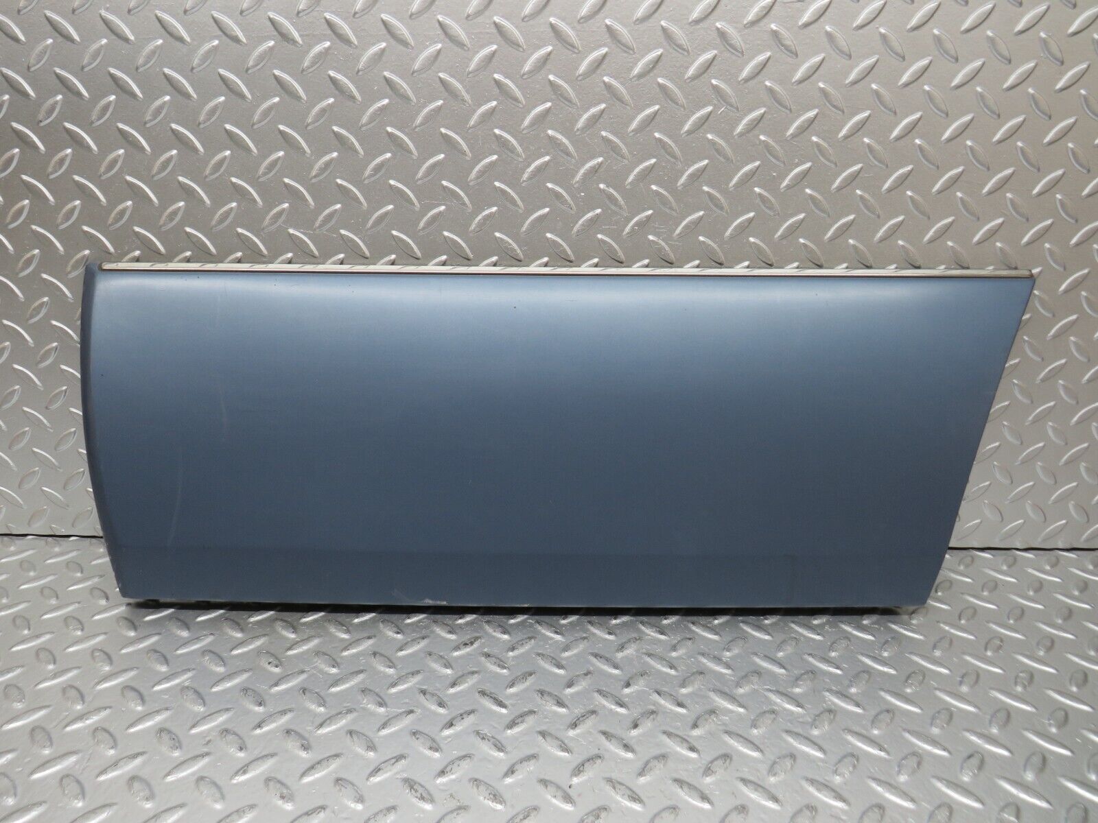 31296 Mercedes-Benz S124 220TE Wagon Rear Left Door Lower Moulding 1246901740