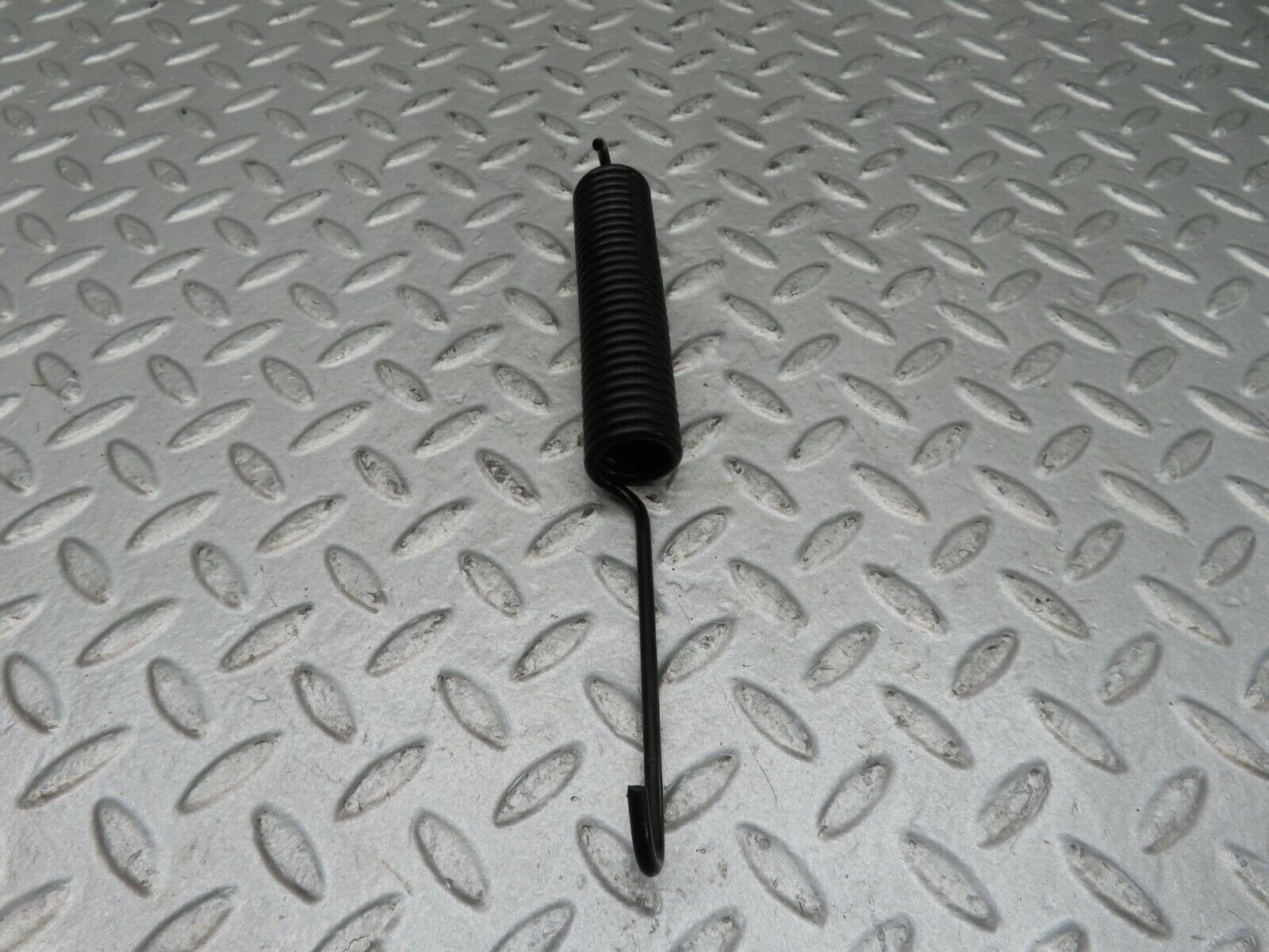 16609 Mercedes-Benz C107 380SLC Bonnet Hinge Spring