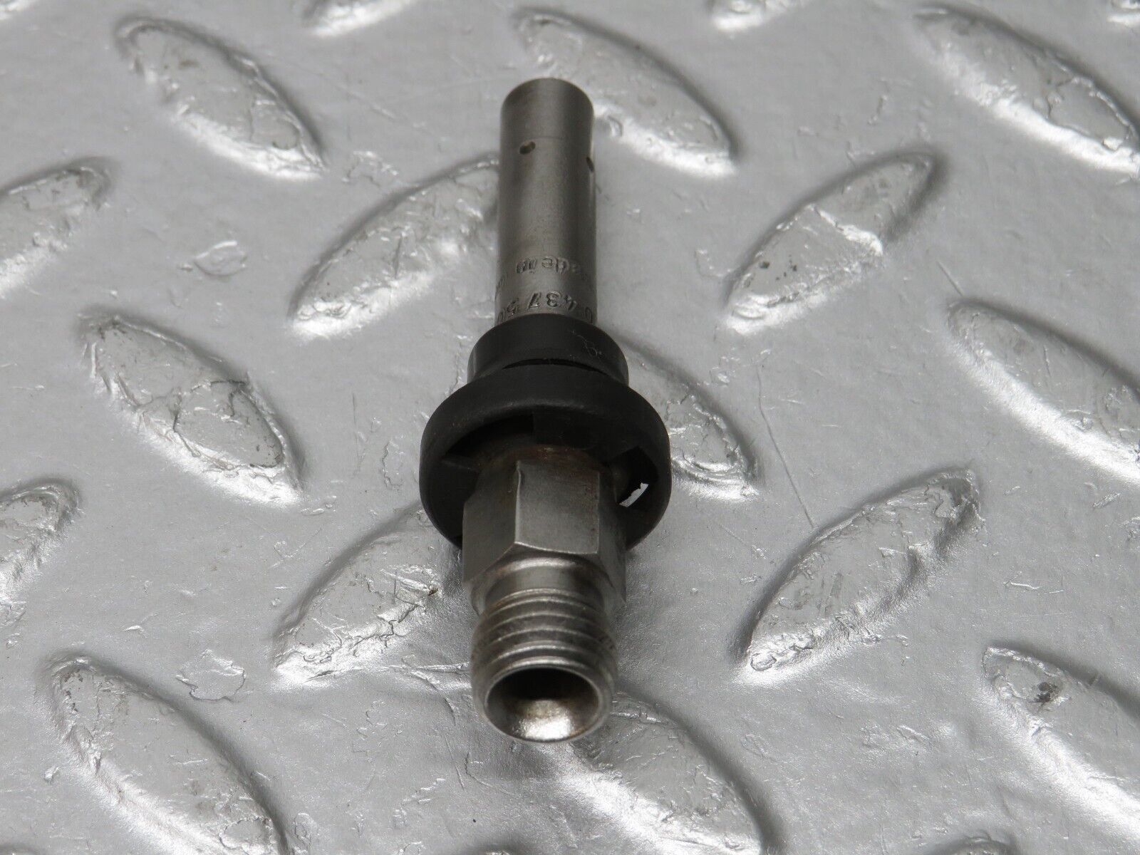 32706 Mercedes-Benz S124 300TE Wagon Fuel Injector Bosch 0437502010