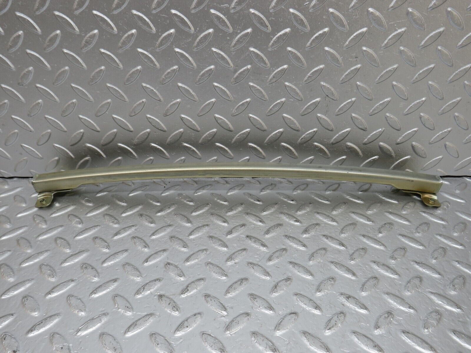 33256 Mercedes-Benz W202 C180 Front Left Door Window Channel