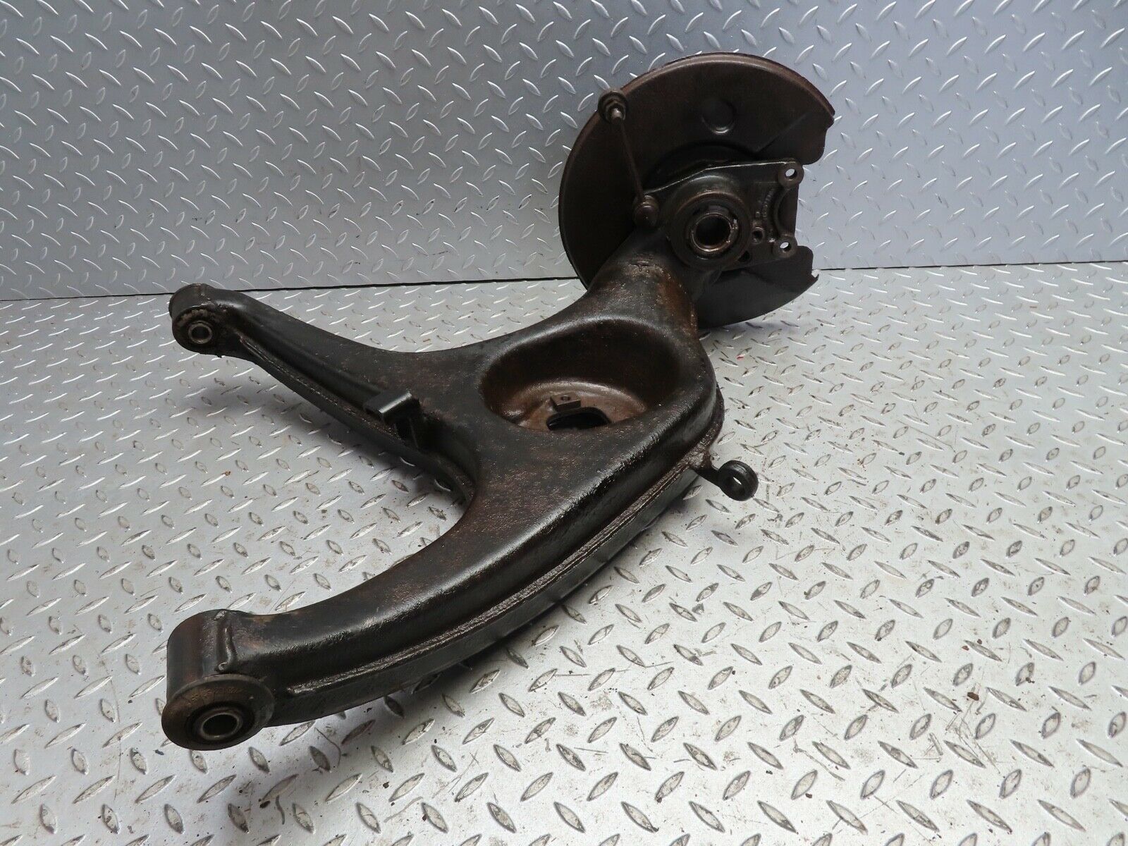 20450 Mercedes-Benz W114 280CE Coupe Control Arm Rear Right 1153571305