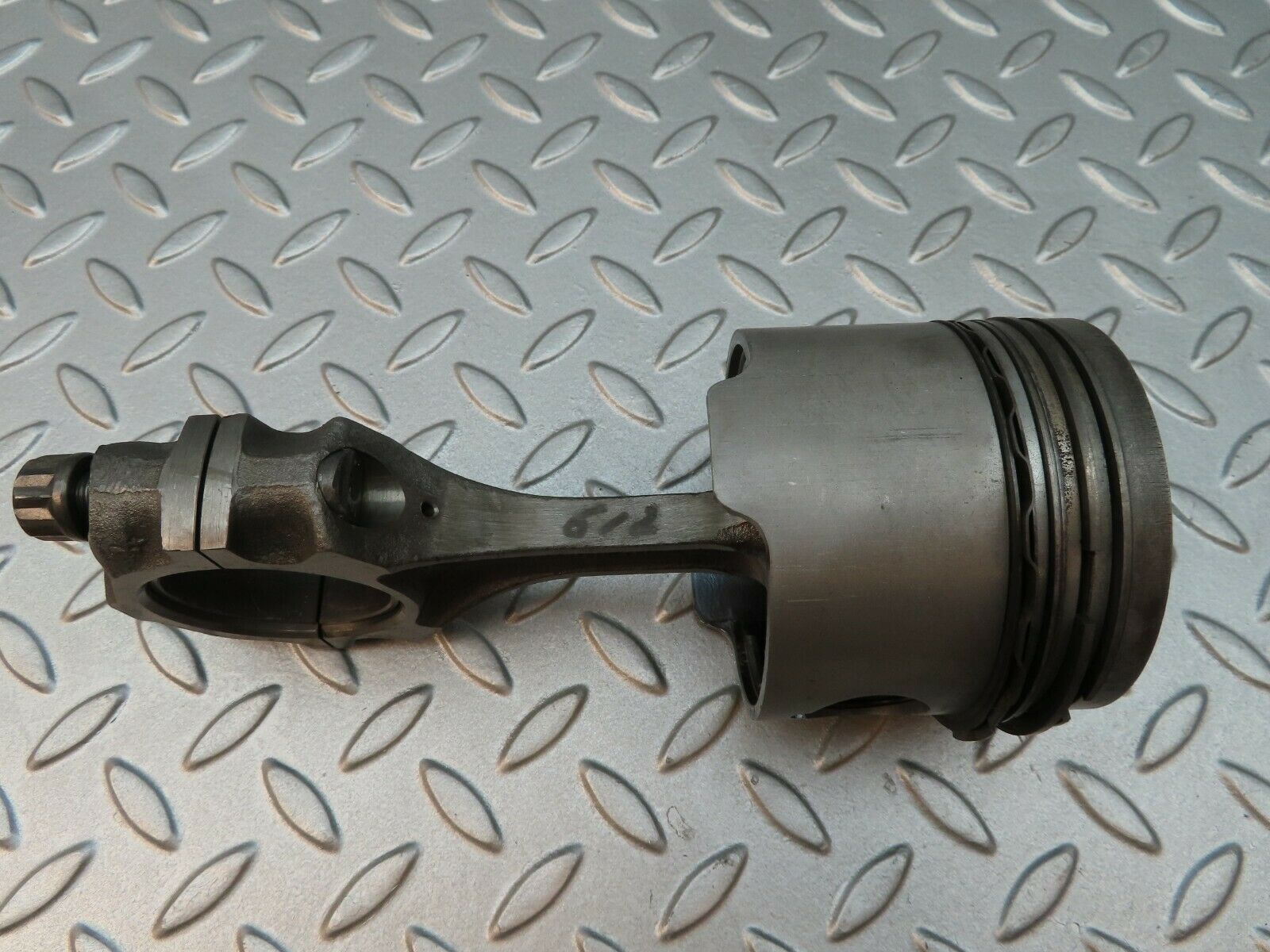 3504 Mercedes-Benz W108 280SE Piston With Connecting Rod 86.49 mm