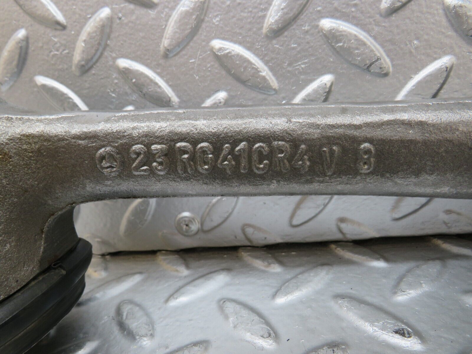 27073 Mercedes-Benz W123 280E Front Right Lower Control Arm New 23RG41CR4