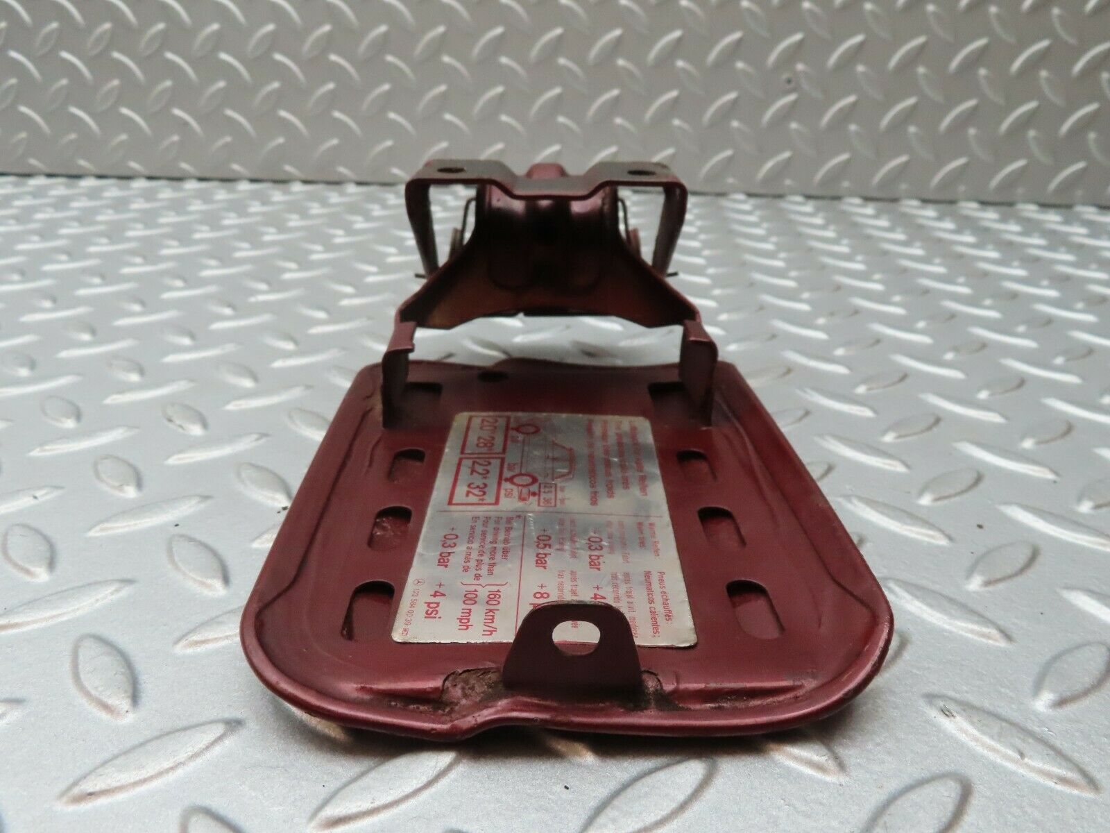 4160 Mercedes-Benz C123 230CE Coupe Fuel Tank Flap Cap 1235840039