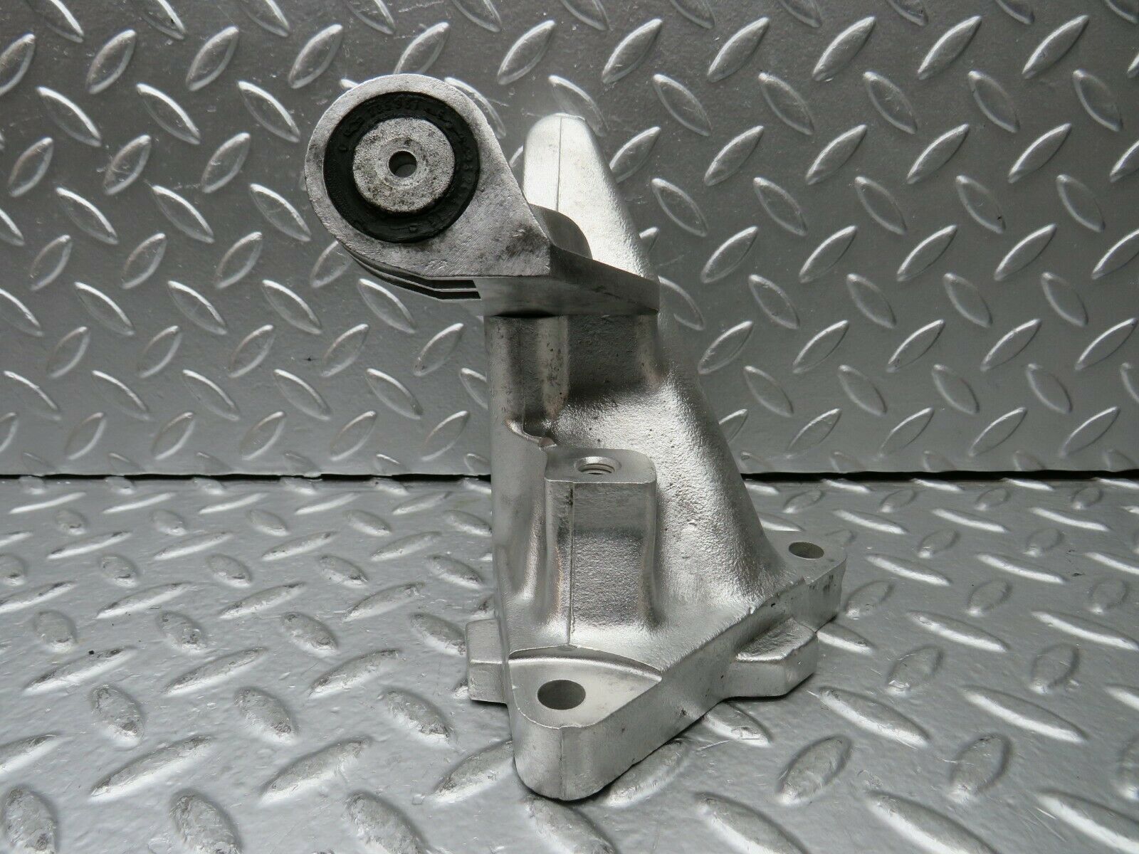 23082 Mercedes-Benz C123 230CE Engine Mount Bracket Left Side 1022230504