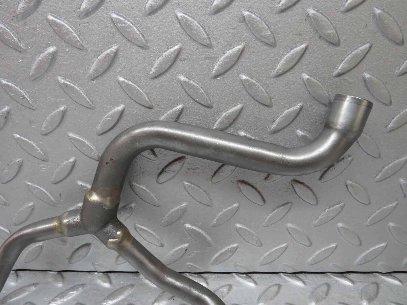 37665 Mercedes-Benz W109 300SEL Air Intake Hose Pipe