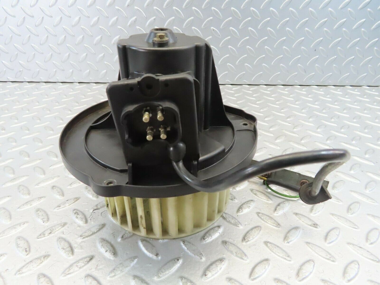 11065 Mercedes-Benz W123 230E Heater Blower Motor
