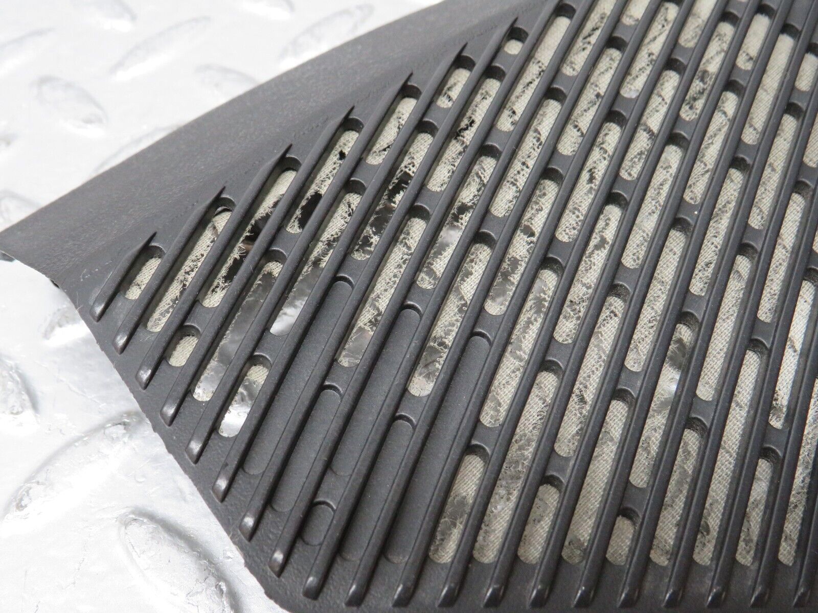 29855 Mercedes-Benz W123 230E Dashboard Speaker Covers 1236802707 1236802807