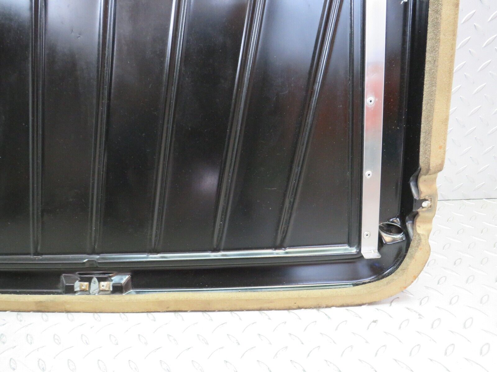 34216 Mercedes-Benz W124 260E Power Sunroof Frame 1247820131 1247820231