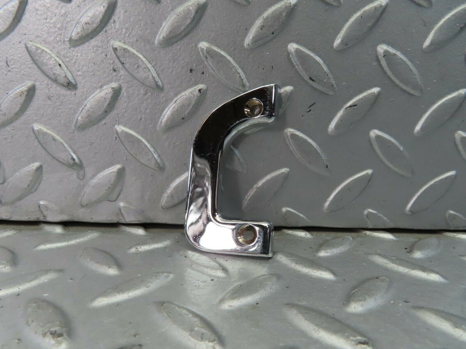 9226 Mercedes-Benz W115 Right Interior Chrome Door Latch Trim