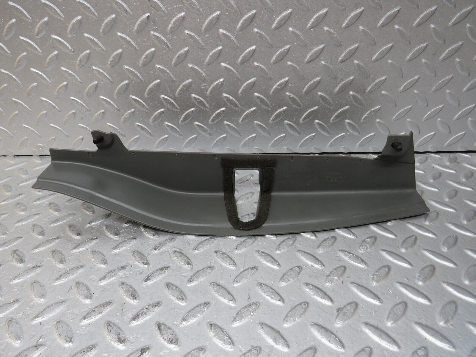 35214 Mercedes-Benz W221 Front Left Door Lock Cover 2217280156