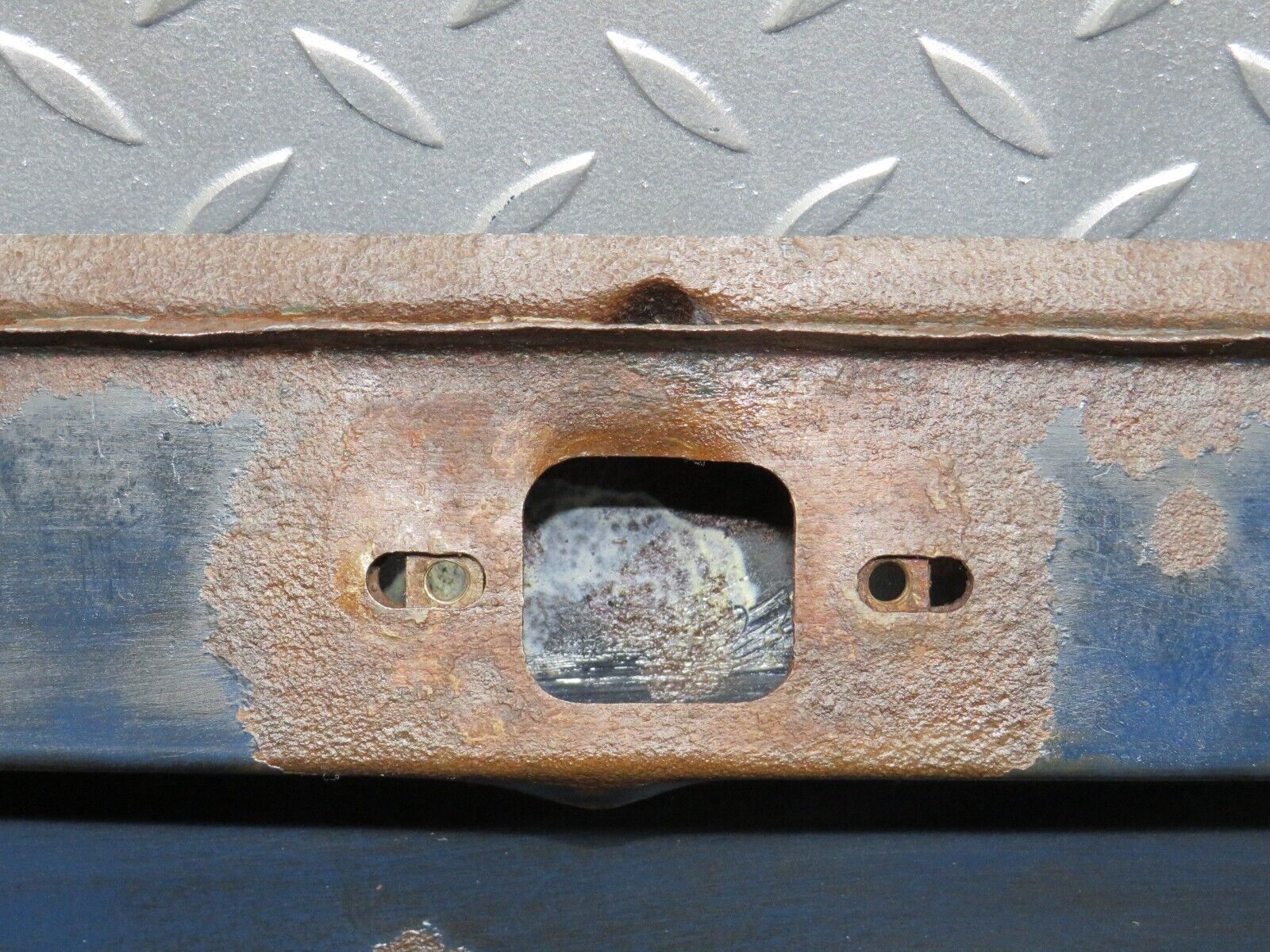 40522 Mercedes-Benz W110 230 Bonnet