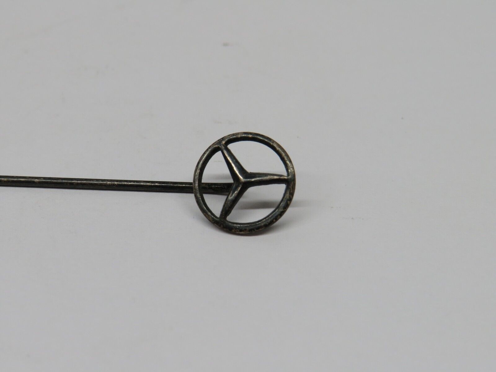37508 Mercedes-Benz Vintage Lapel Pin Badge