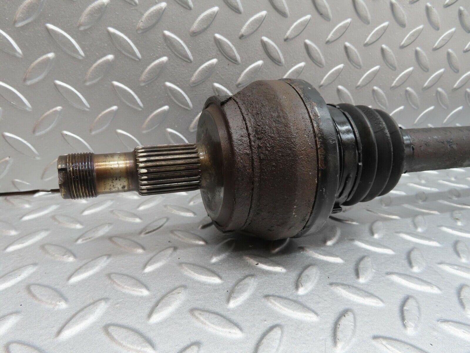 12668 Mercedes-Benz W221 S320 Axle Shaft Drive Shaft