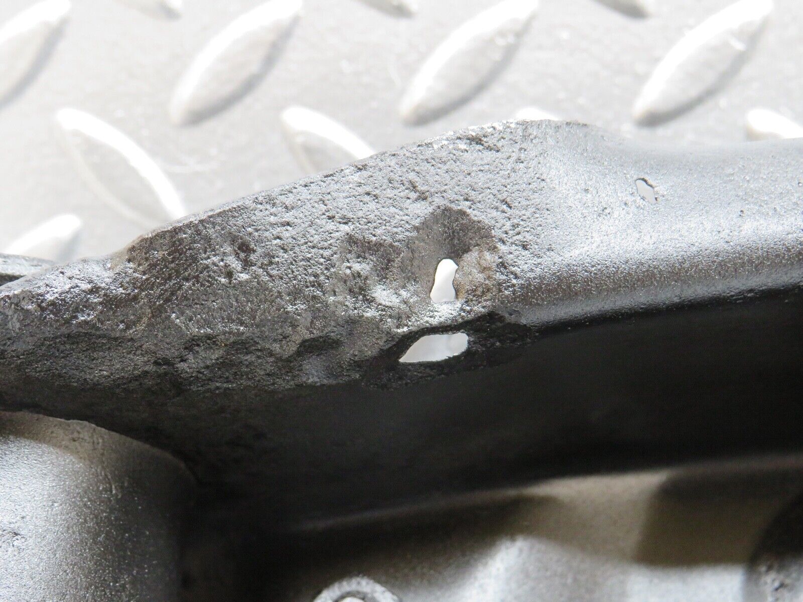 0367 Mercedes-Benz W108 280SE Rear Axle Spring Coil Mount