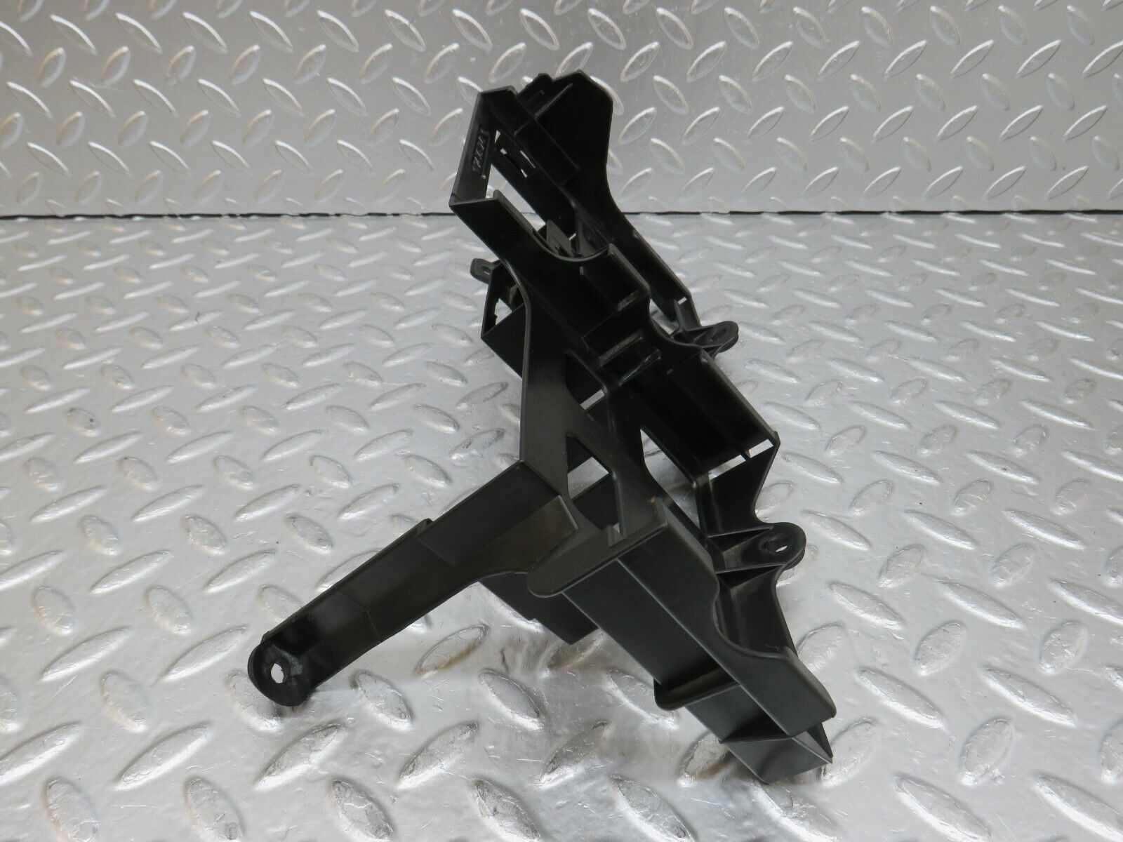 29272 Mercedes-Benz W124 230E Ecu And Relay Bracket 1245455240