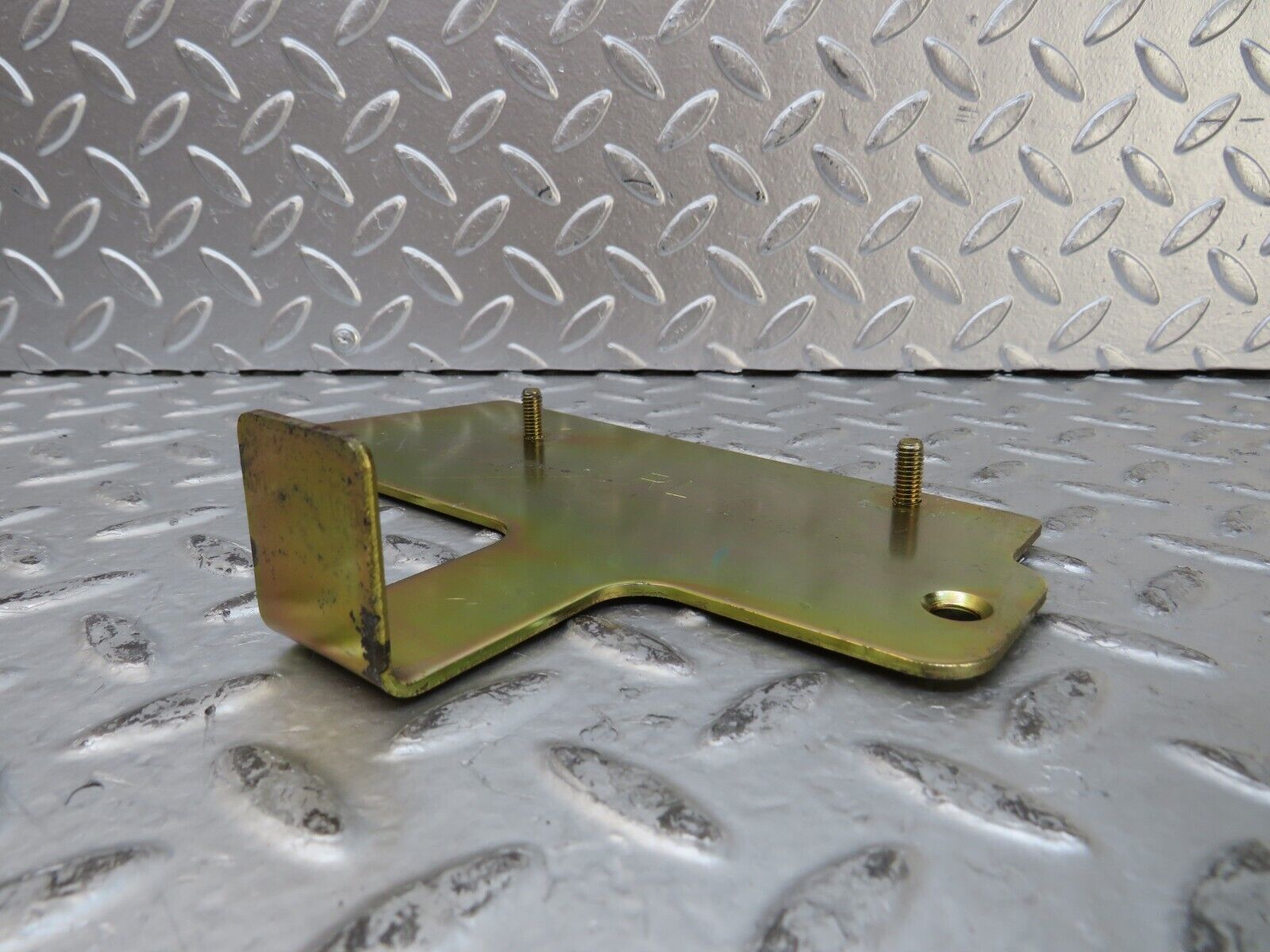 26544 Mercedes-Benz C124 220CE Engine Control Unit Bracket