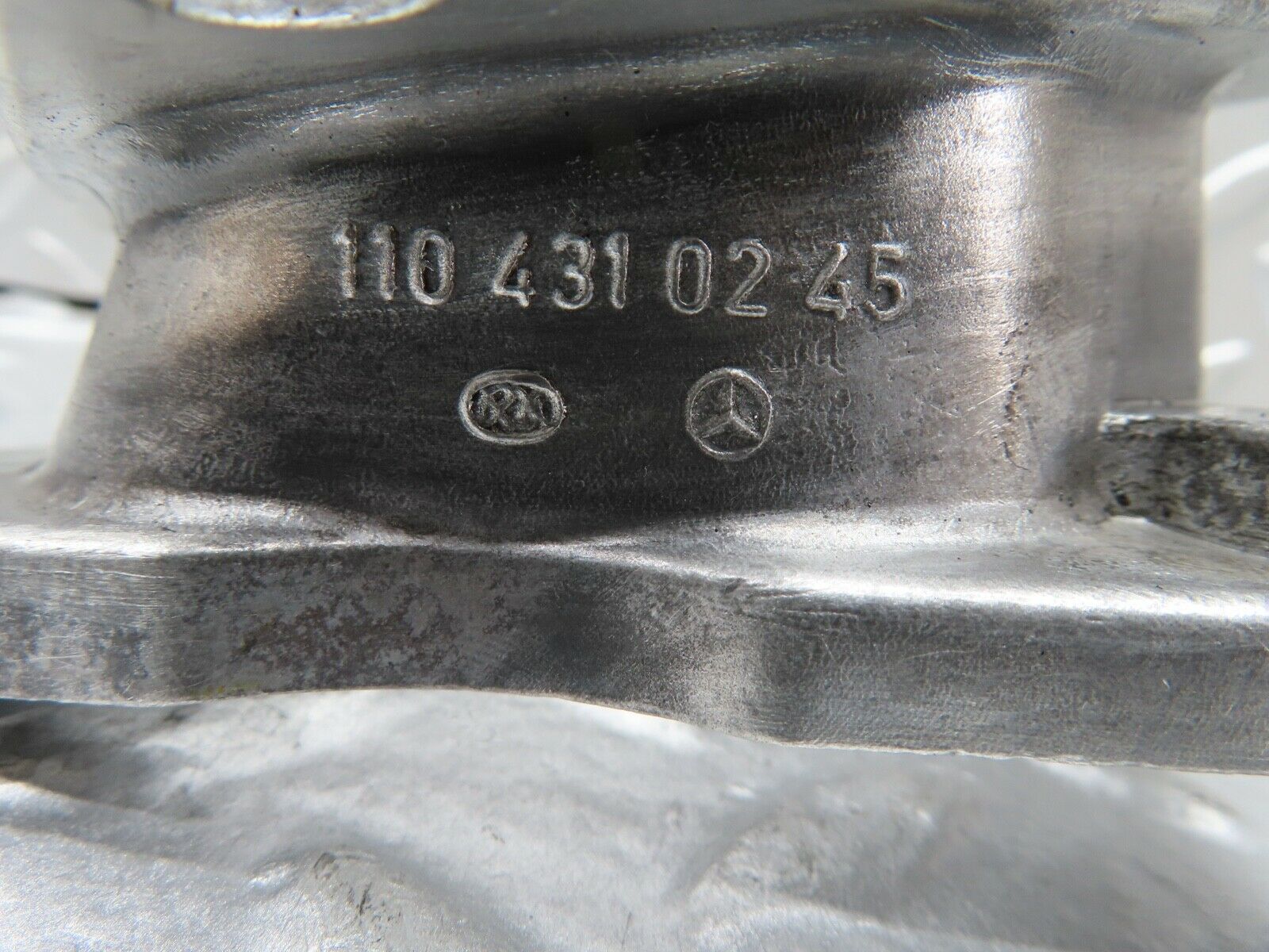 18322 Mercedes-Benz W111 220SE Coupe Brake Booster Flange 1104310245