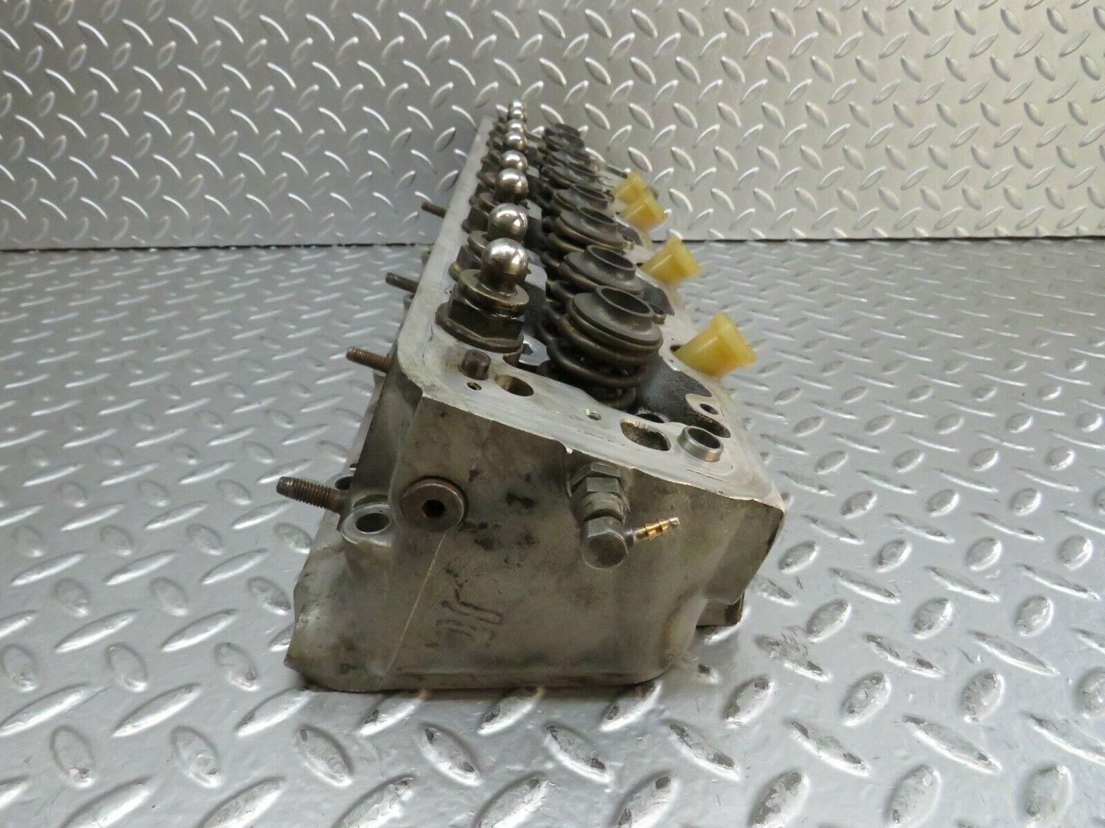 23872 Mercedes-Benz C107 450SLC Coupe Cylinder Head Left 1160162601