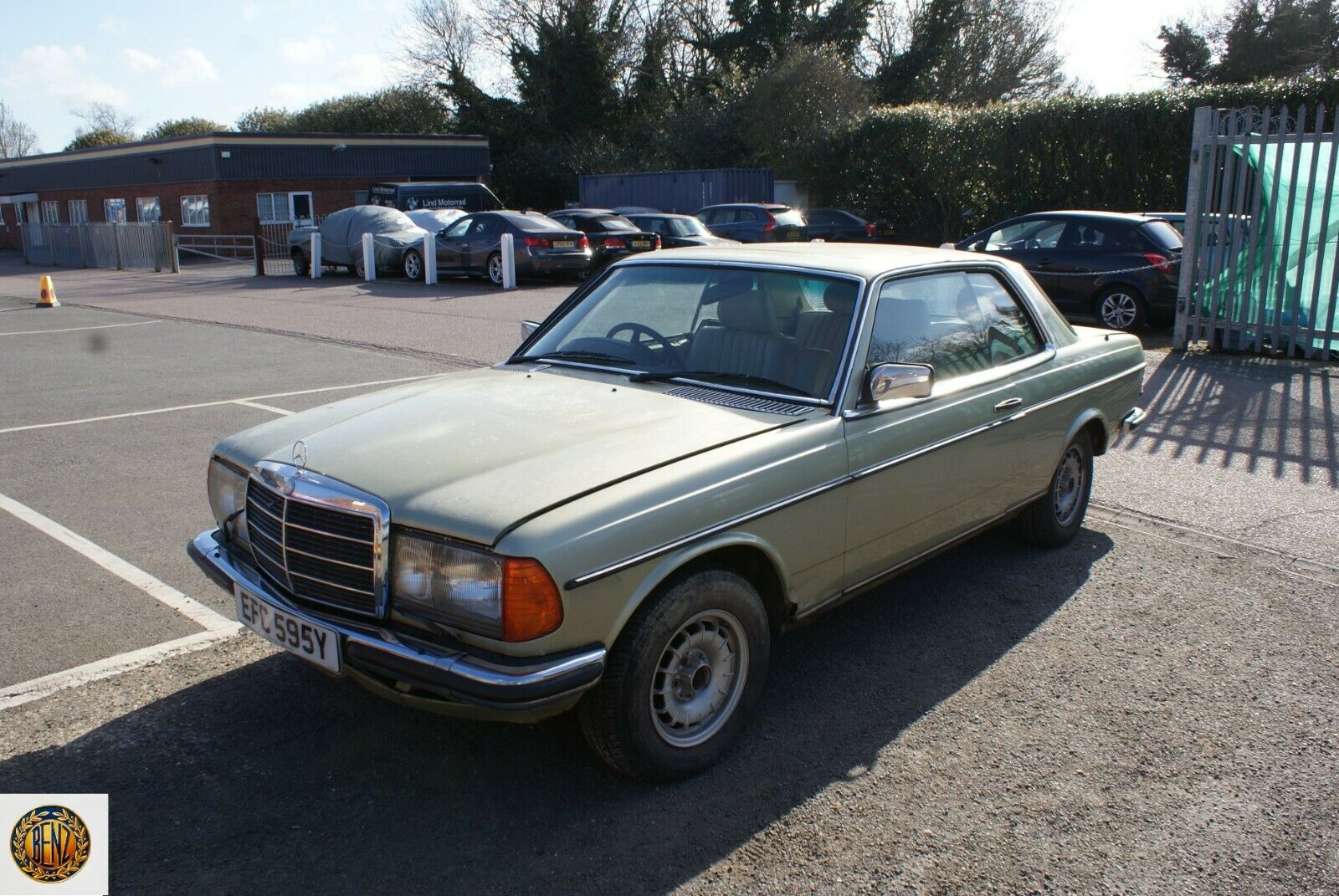 2992 Mercedes-Benz C123 280CE Coupe Rear Right Window Chanel