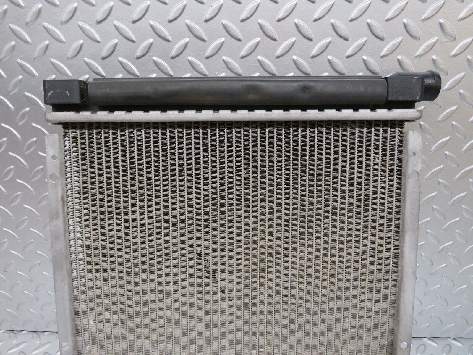 30894 Mercedes-Benz W201 190E 2.0L Engine Coolant Radiator RA 0170130