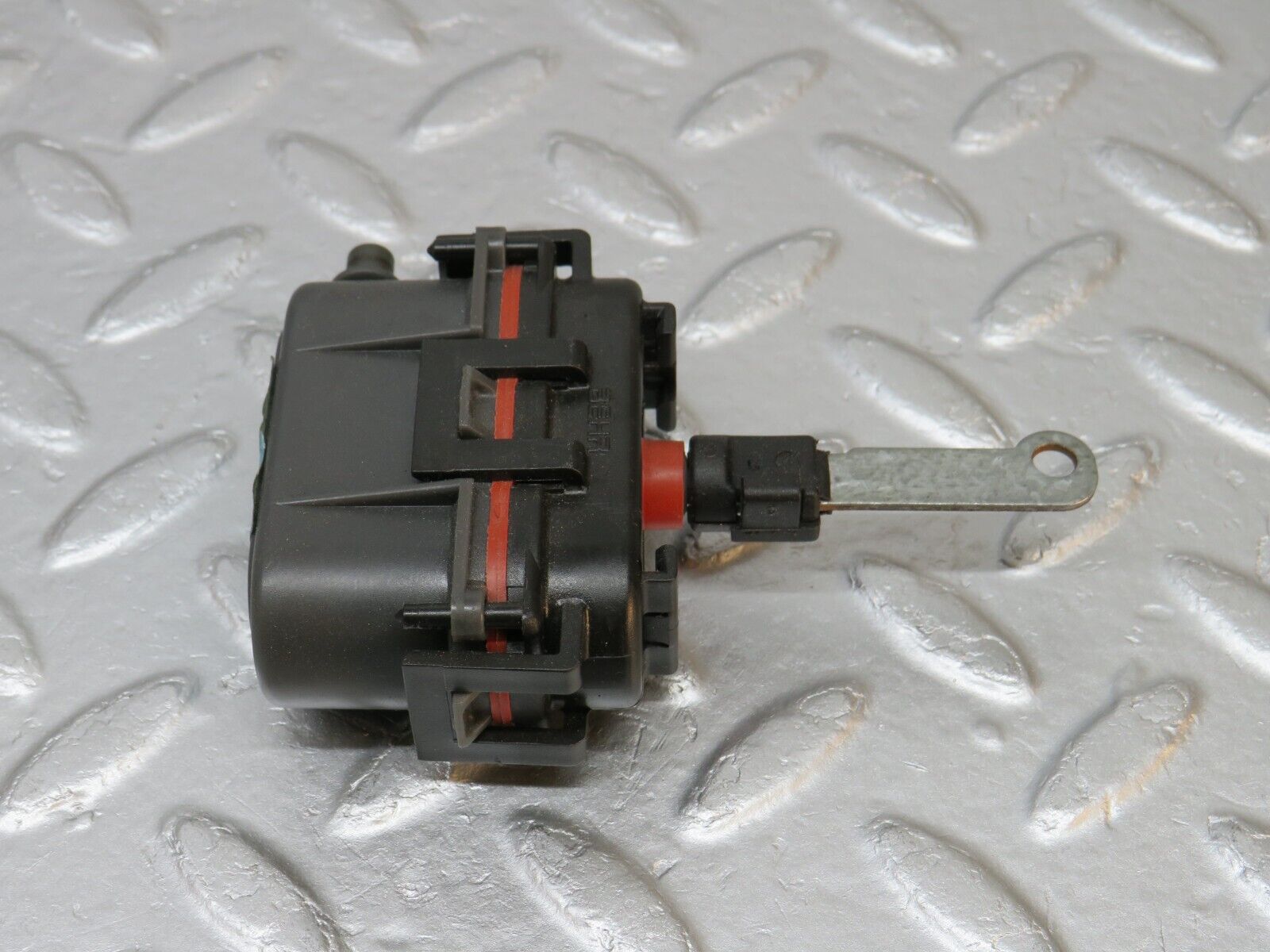 39738 Mercedes-Benz R129 320SL Coupe Heater Vacuum Actuator