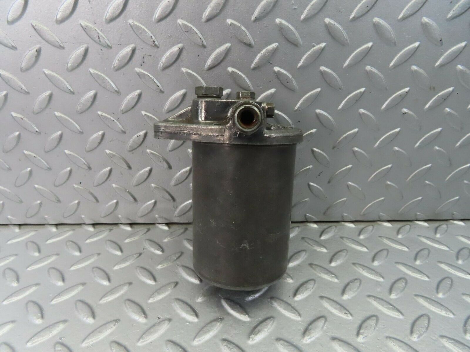 8914 Mercedes-Benz W108 Fuel Filter Housing Knecht
