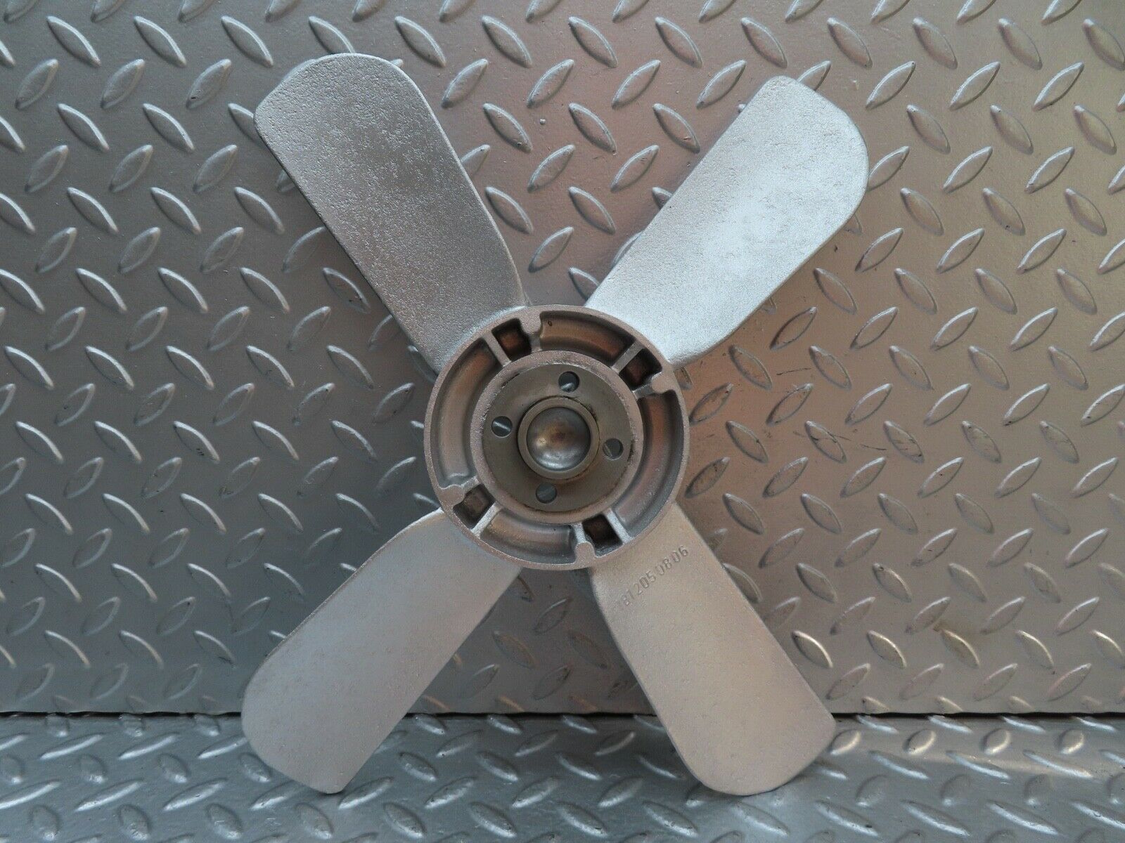 18562 Mercedes-Benz W136 170V Engine Cooling Fan 1812050806