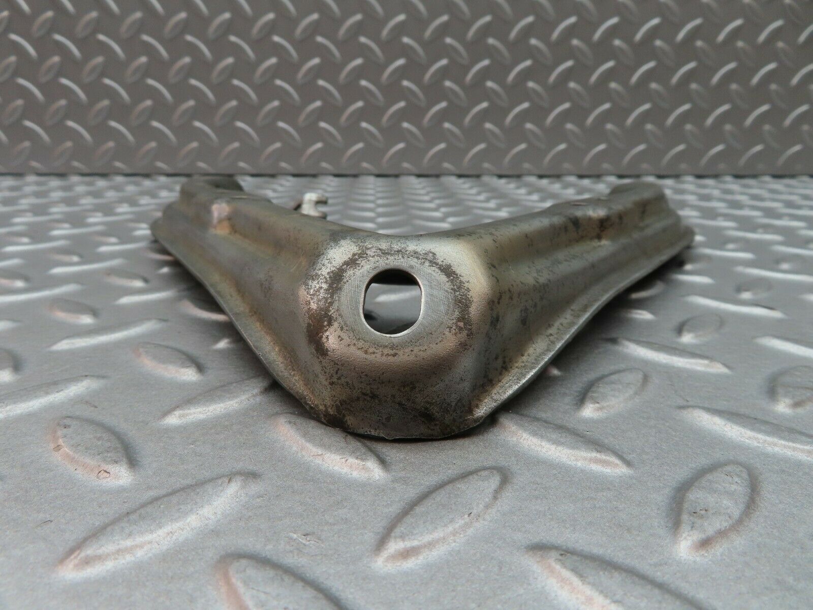 5637 Mercedes-Benz W124 230E Air Intake Manifold Bracket