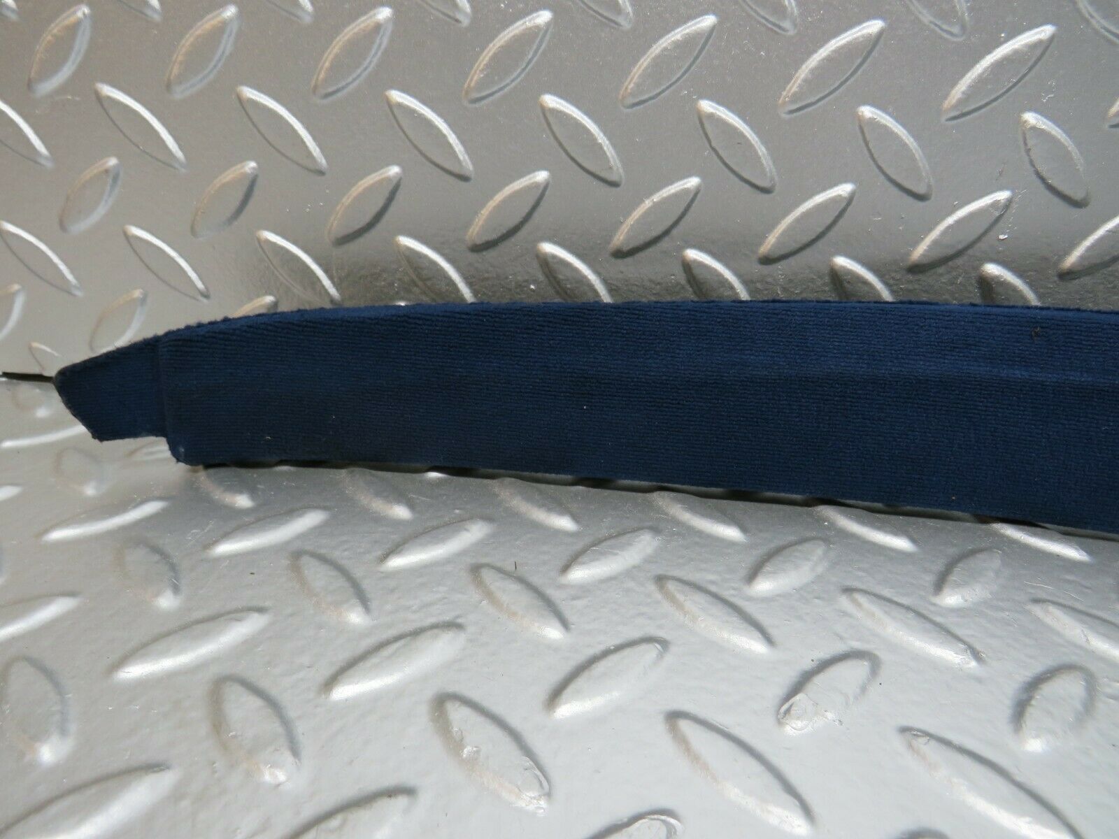 24608 Mercedes-Benz W140 S320 C Pillar Side Cover Right Side Blue 1406902126