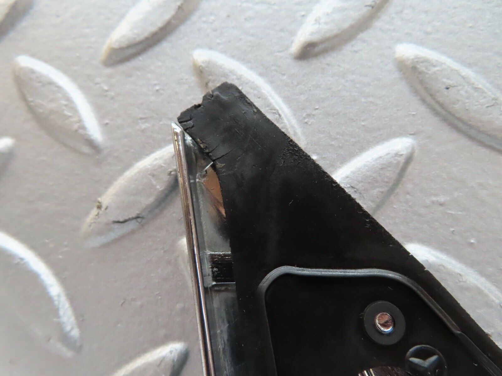 18106 Mercedes-Benz W123 200 Mirror Triangle Cover Right Side 1237250111