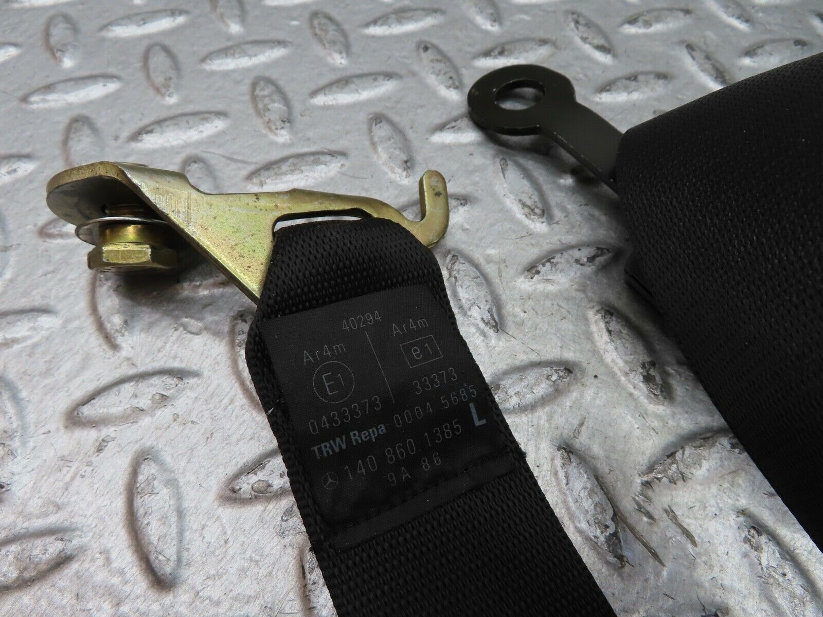 19662 Mercedes-Benz C140 CL420 Coupe Rear L Seat Belt With Buckle 1408601385