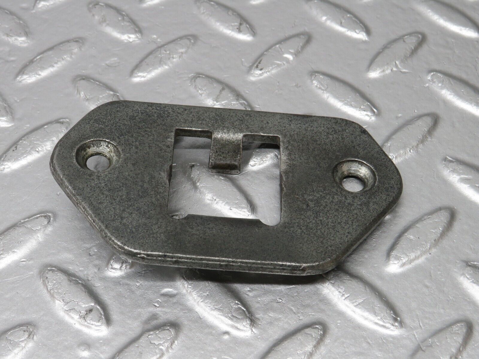 40291 Mercedes-Benz W110 230 Bonnet Lock Latch