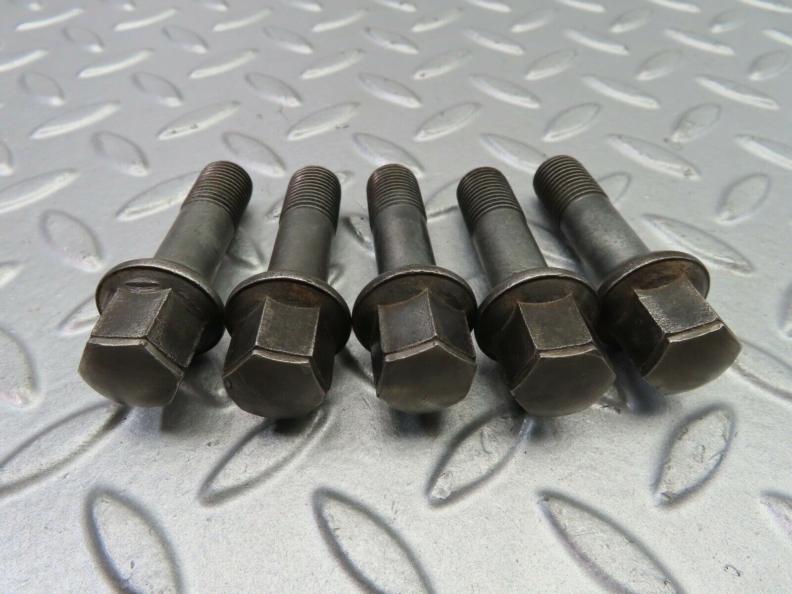 7425 Mercedes-Benz 5x Alloy Wheel Lug Bolt M12x1.5