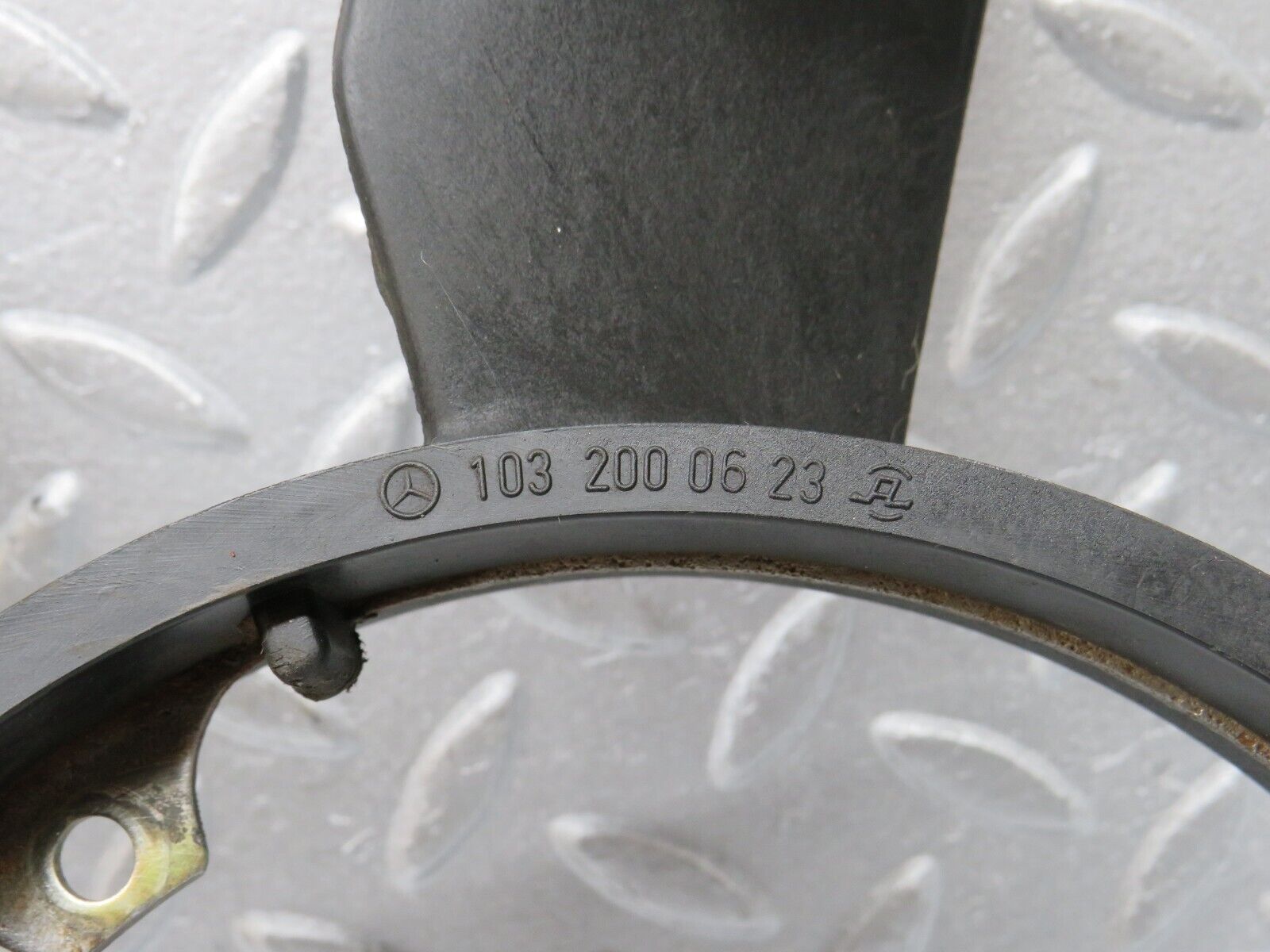 39444 Mercedes-Benz R129 320SL Coupe Engine Cooling Fan 1032000623