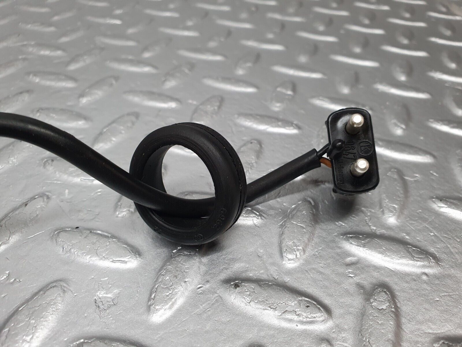 41089 Mercedes-Benz W126 300SE Front Wing Indicator Cable Wire 1249971881