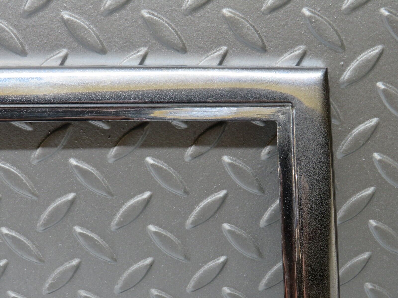 37318 Mercedes-Benz W109 300SEL Rear Right Door Chrome Window Frame