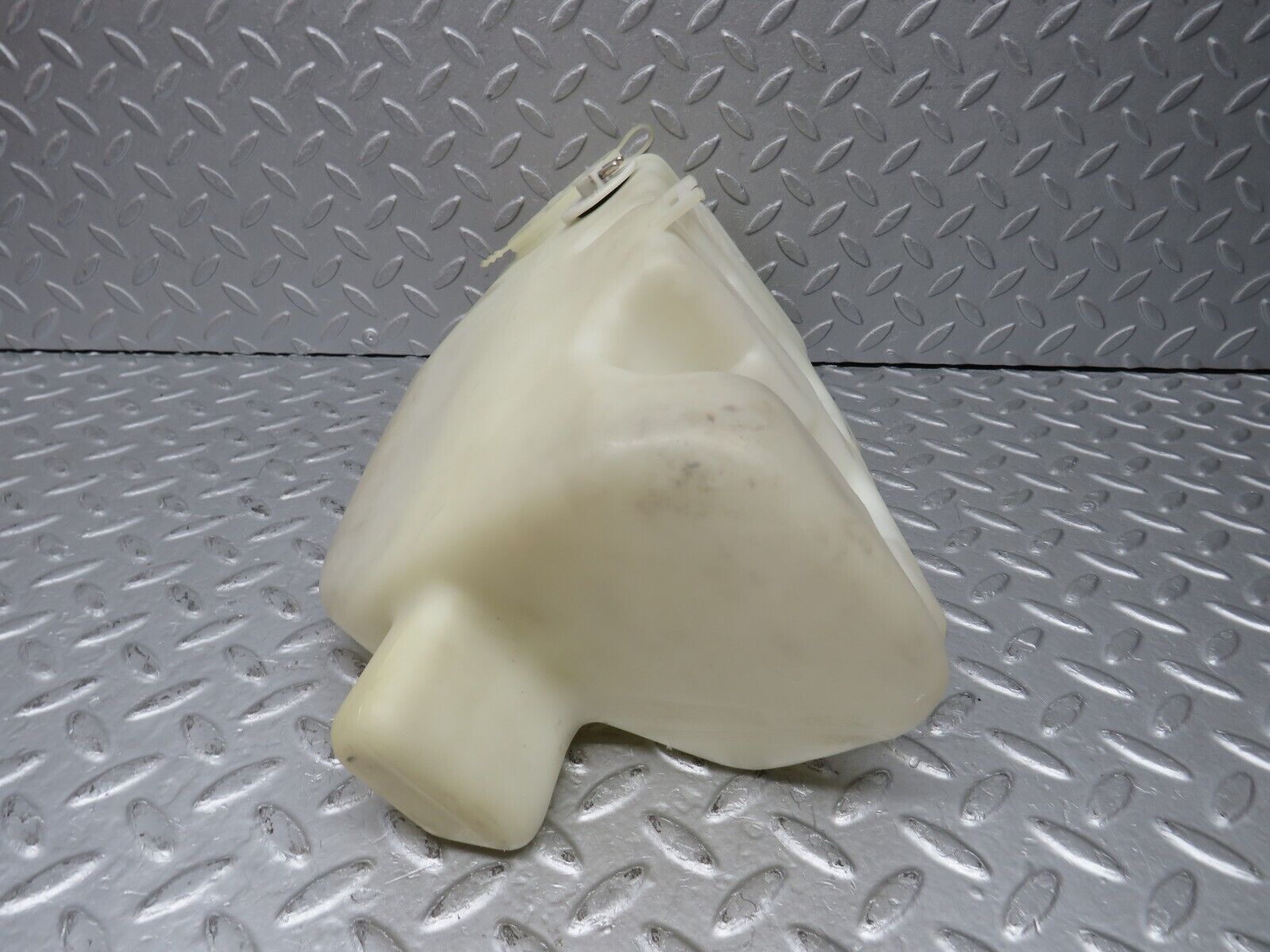 36941 Mercedes-Benz C126 420SEC Coupe Windscreen Washer Fluid Reservoir 1268690620 1248690072