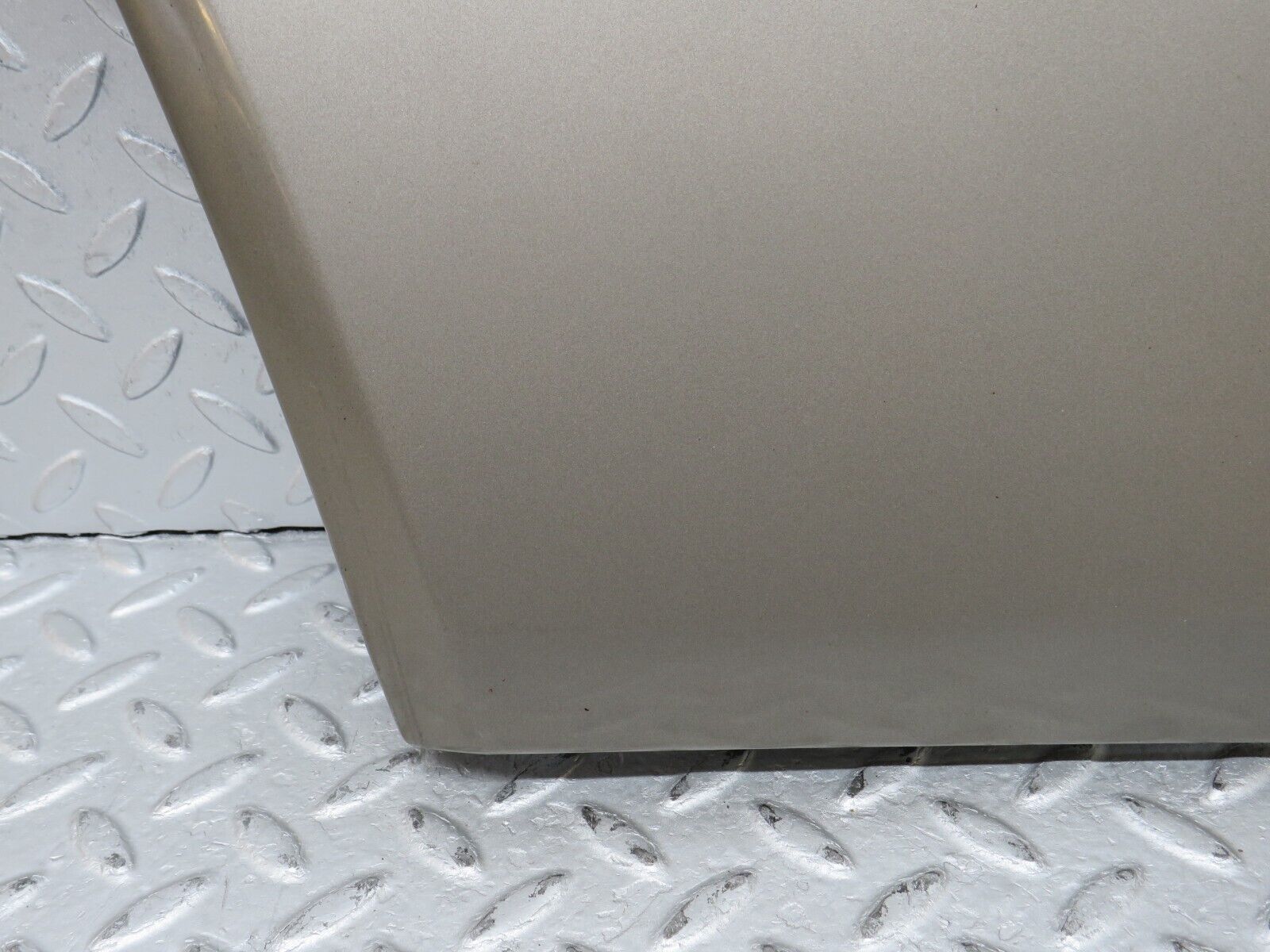 36452 Mercedes-Benz W201 190E 2.0L Front Left Fender Wing Moulding Trim 2016905340