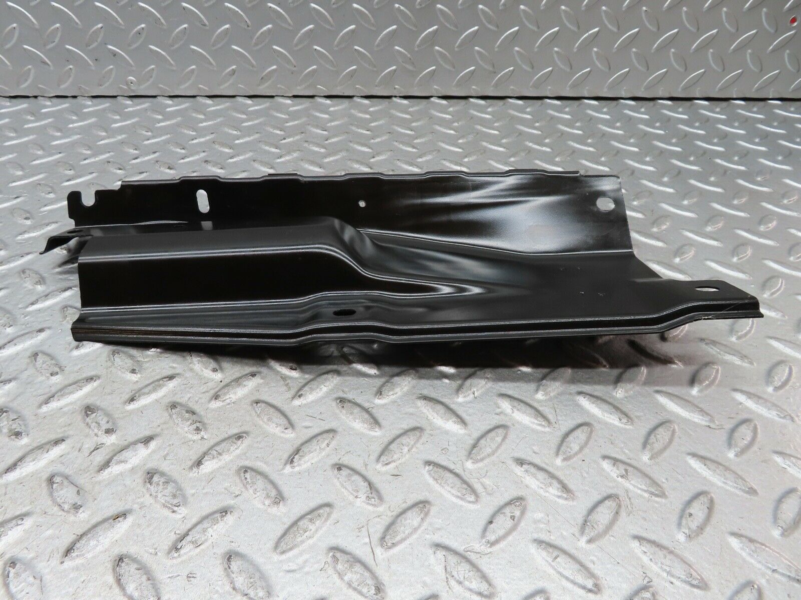 19428 Mercedes-Benz C140 CL420 Coupe Front Left Seat Belt Presenter Cover