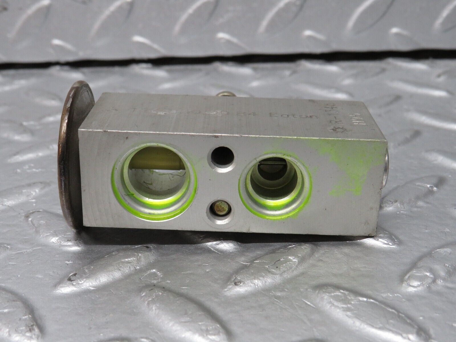 39706 Mercedes-Benz R129 320SL Coupe Air Condition Expansion Valve 1248300084