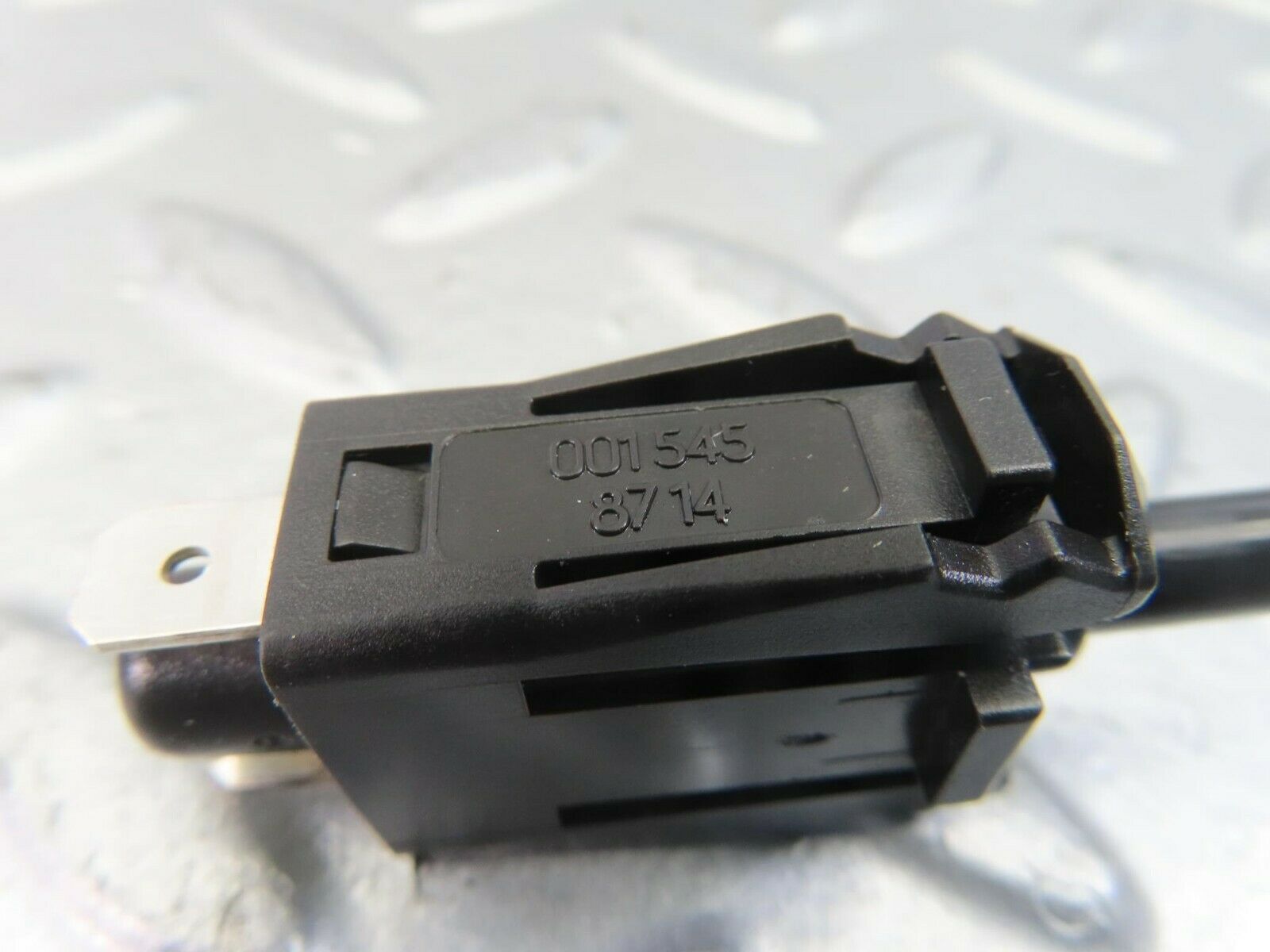 10403 Mercedes-Benz W201 190E Door Contact Switch 0015458714