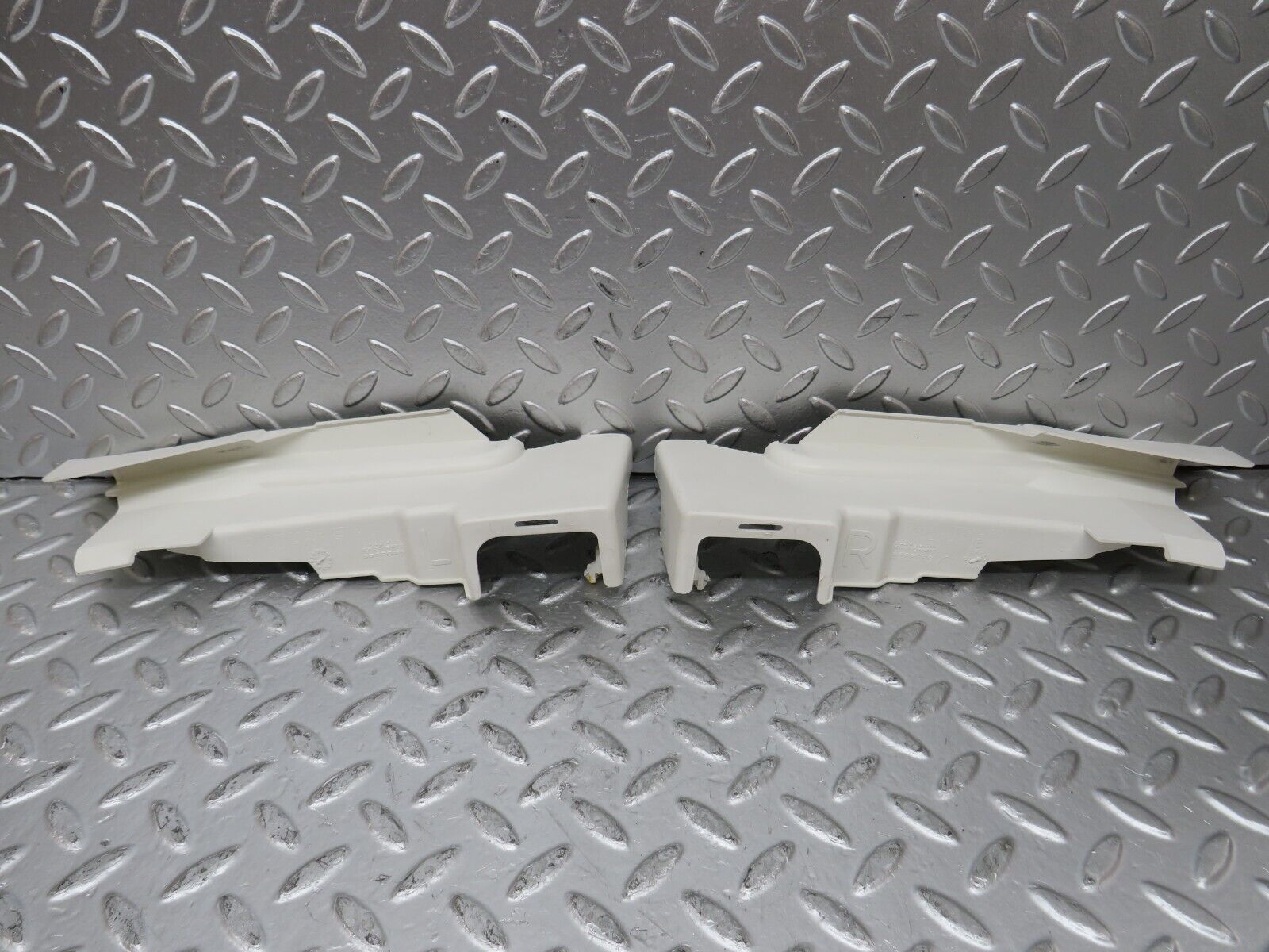 25972 Mercedes-Benz W124 280E Front Door Lock Cover Pair 1247231808 1247231708