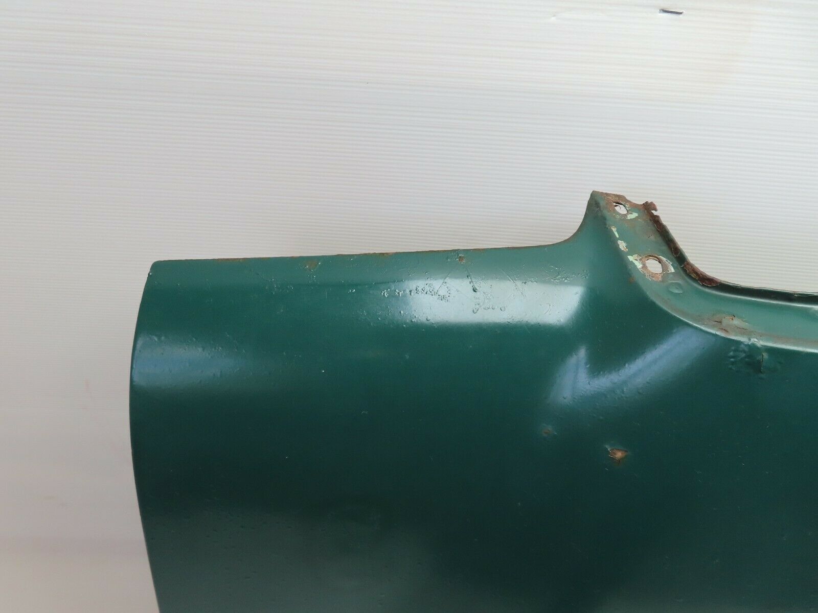 7926 Mercedes-Benz W115 220D Bonnet