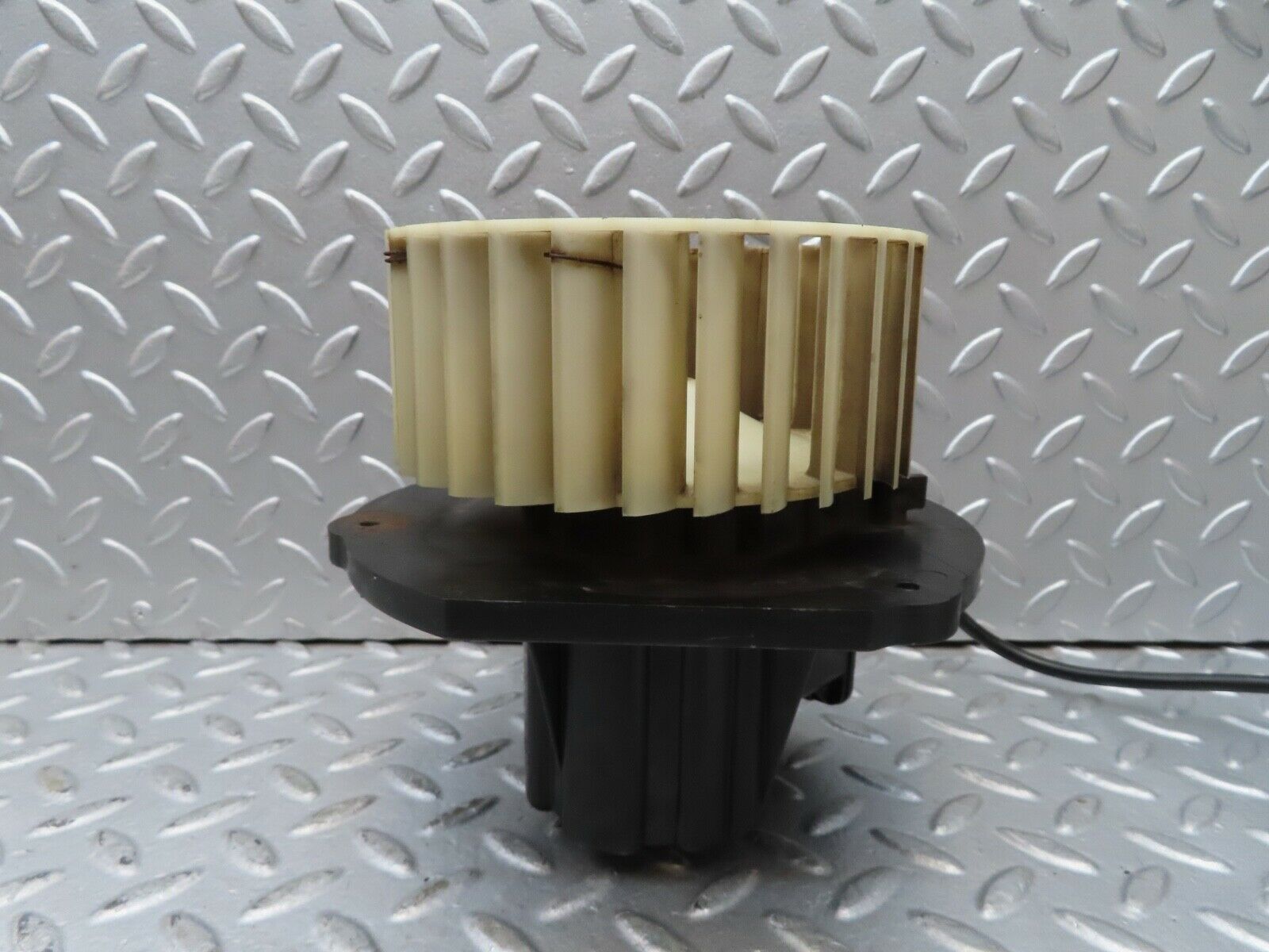 17027 Mercedes-Benz C123 280CE Coupe Heater Blower Motor