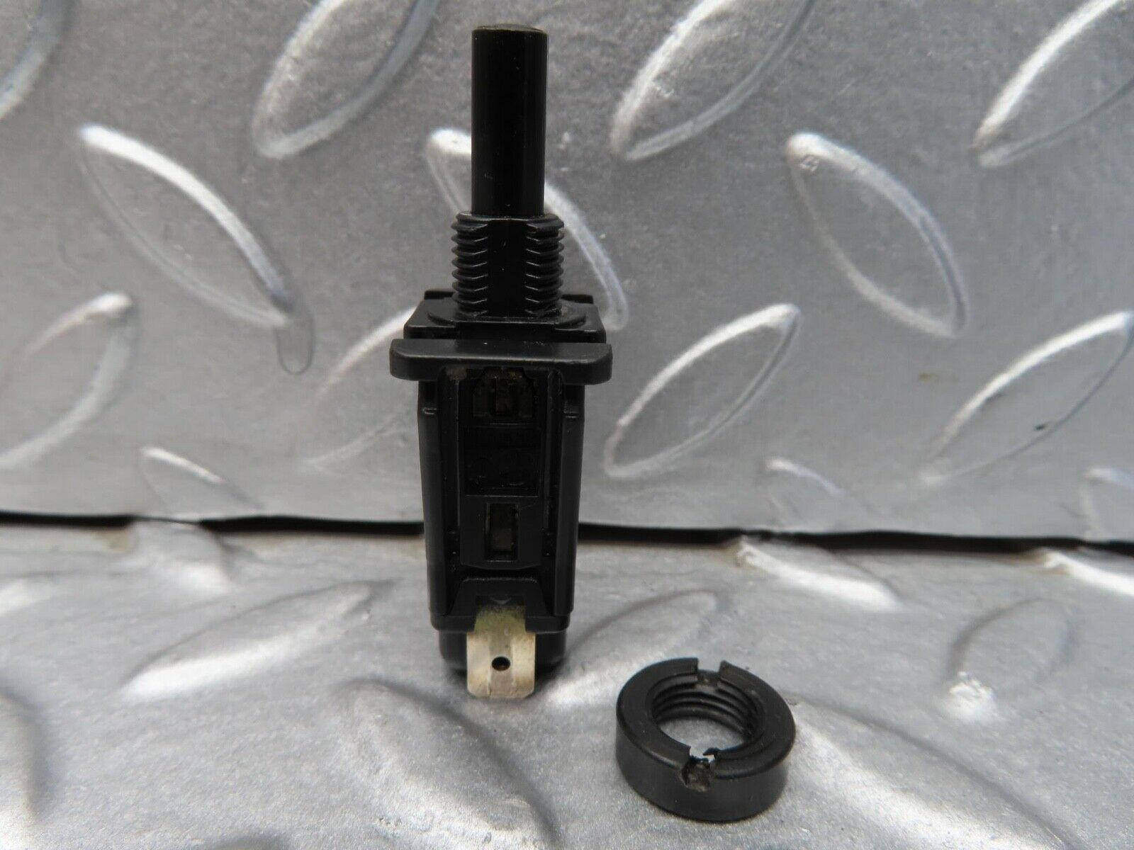 14130 Mercedes-Benz C107 280SLC Glove Box Light Switch 2018201110