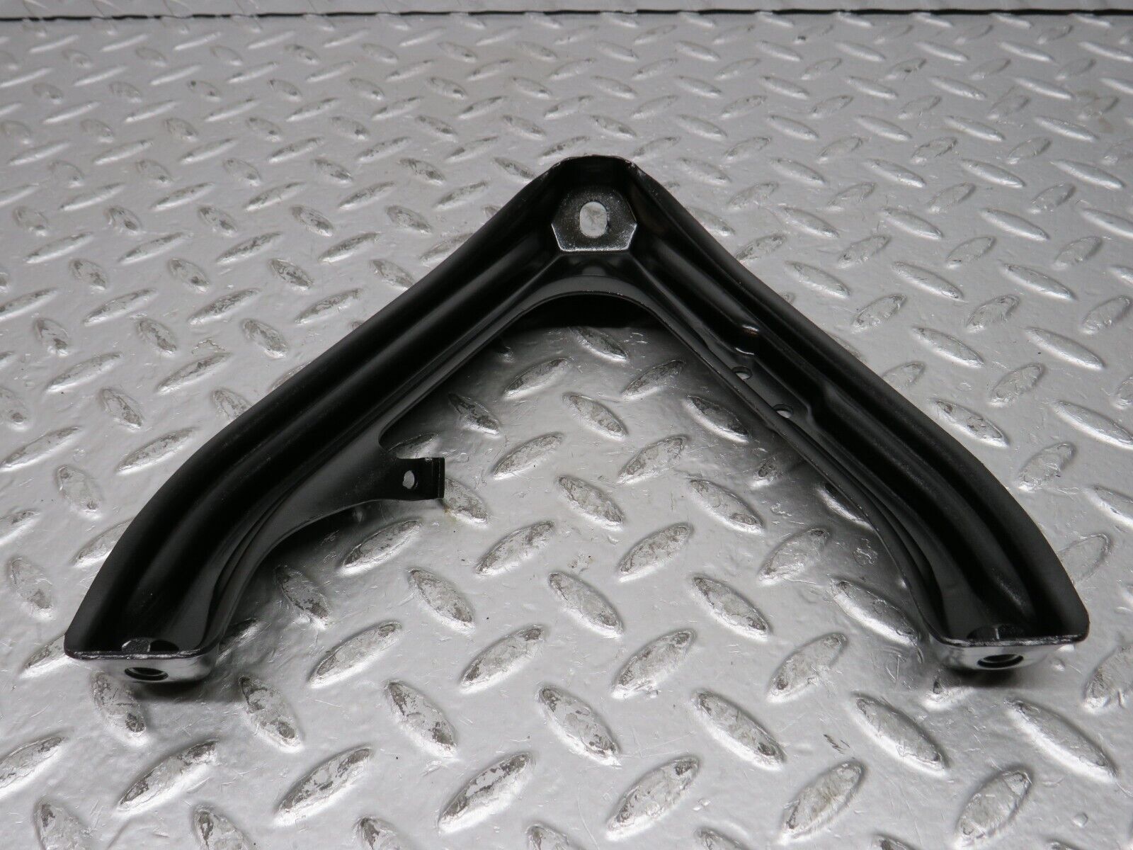 31990 Mercedes-Benz W123 230E Air Intake Manifold Bracket